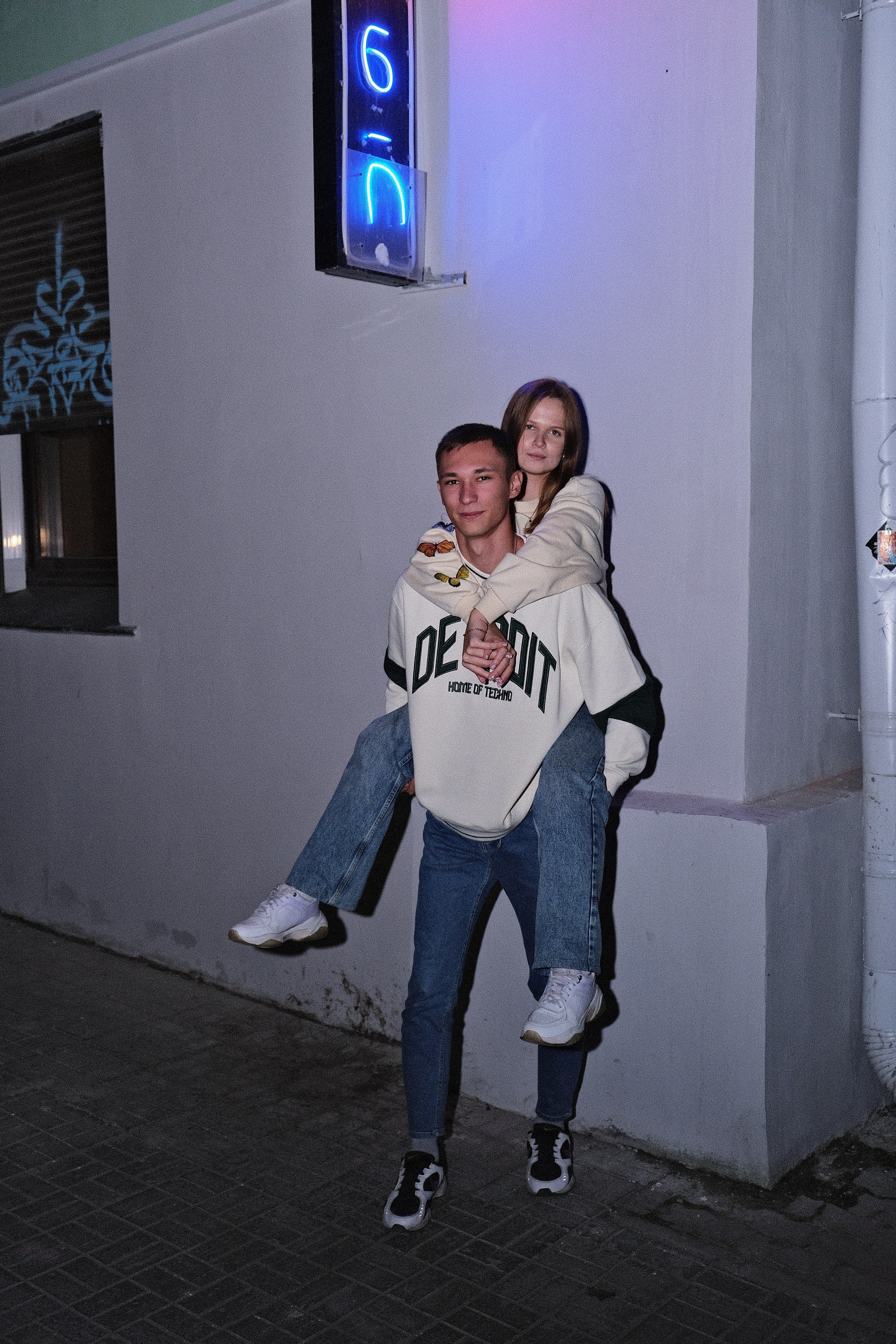 Прогулочная для Лизы и Славы. Фотограф и видеограф в Омск/Москва Сащенко Лера