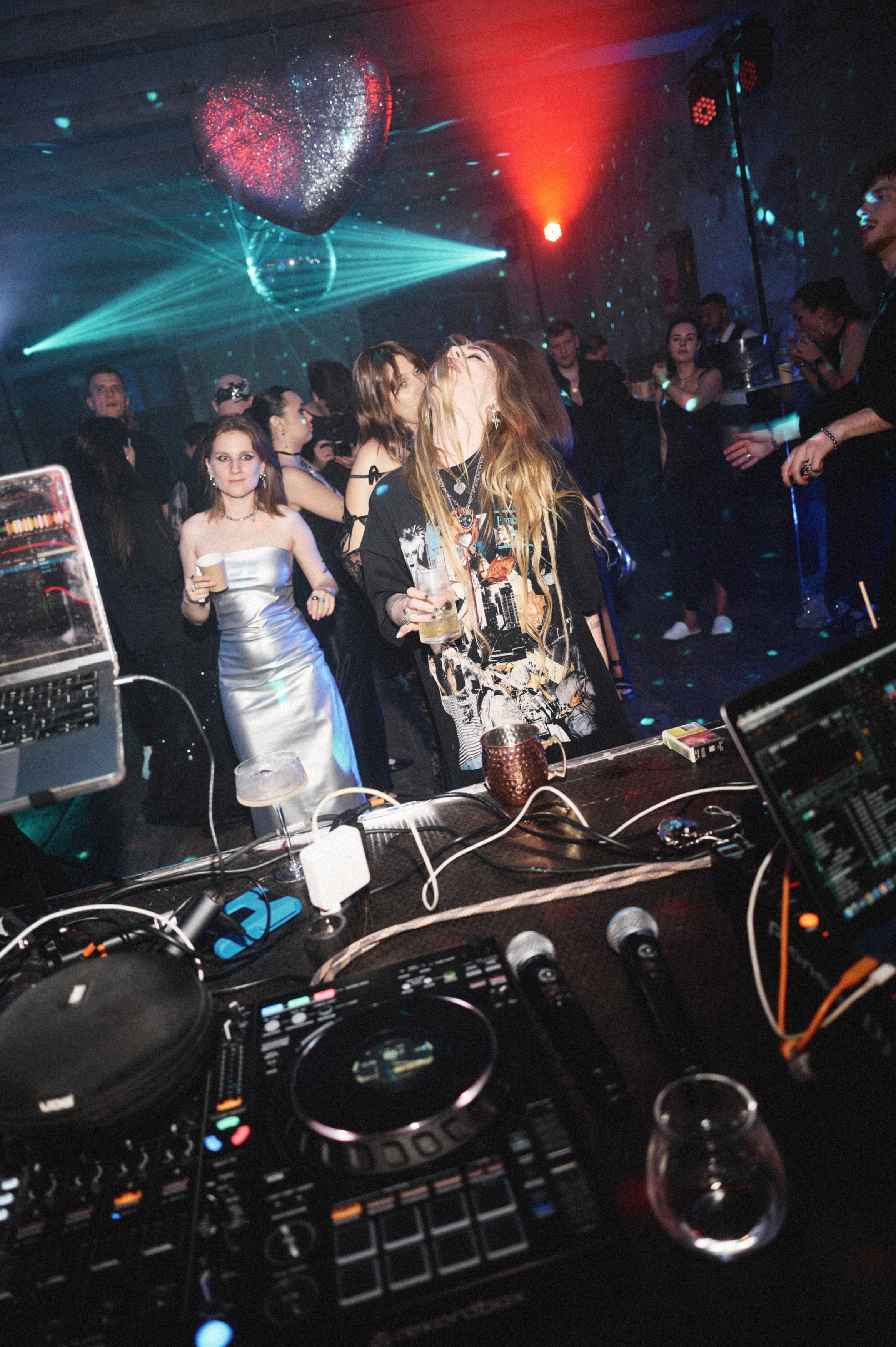 Shameless. Sasha&Karina Photographers