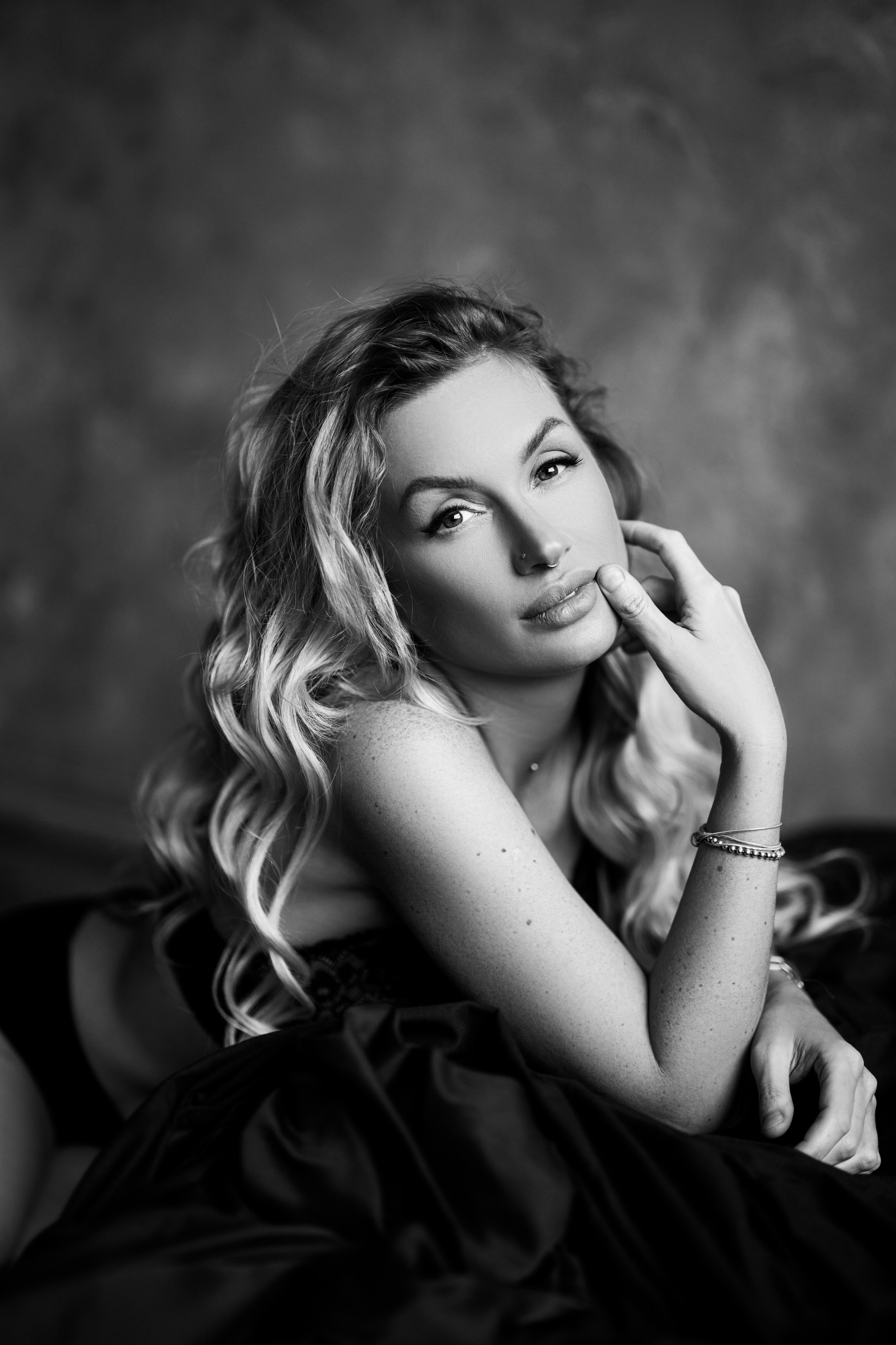 Портрет (Classic). Оксана Волик фотограф в Архангельске. Аренда фотостудии White Studio