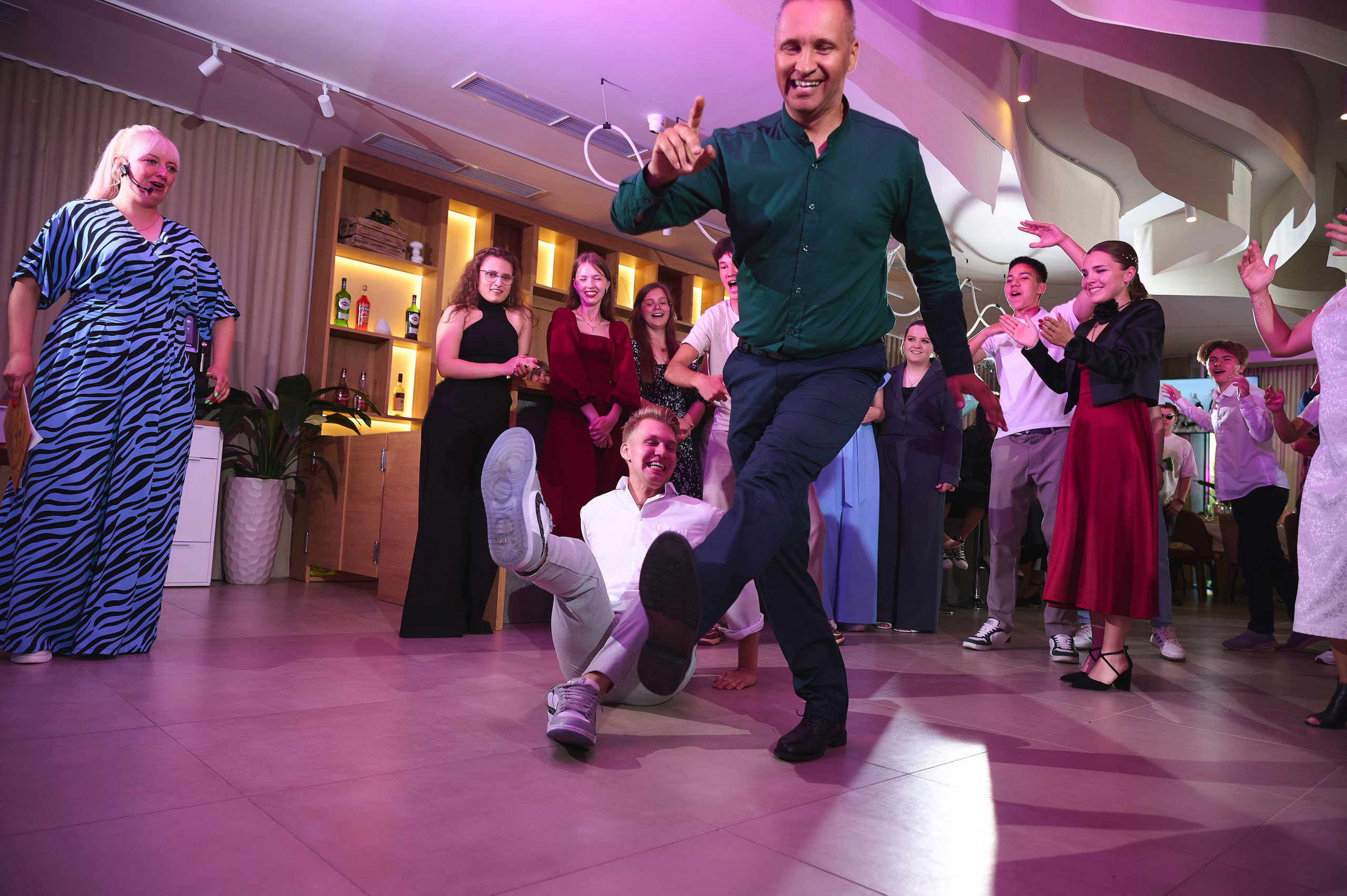 Репортажная съёмка выпускного 9-11 классы. Выпускной альбом Выборг, Каменногорск, Светогорск, Санкт-Петербург