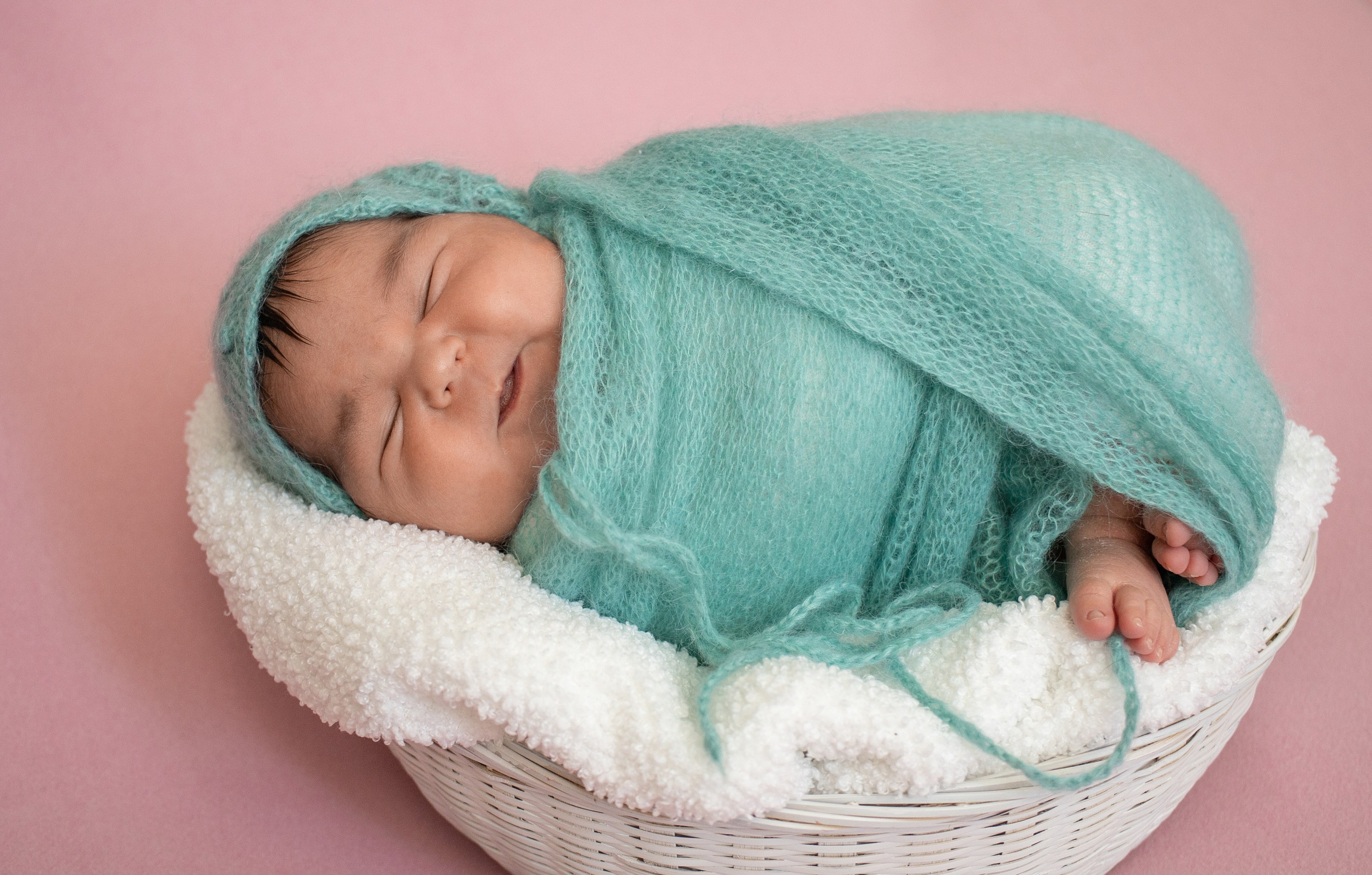 Новорожденные. Фотограф новорожденных в Екатеринбурге