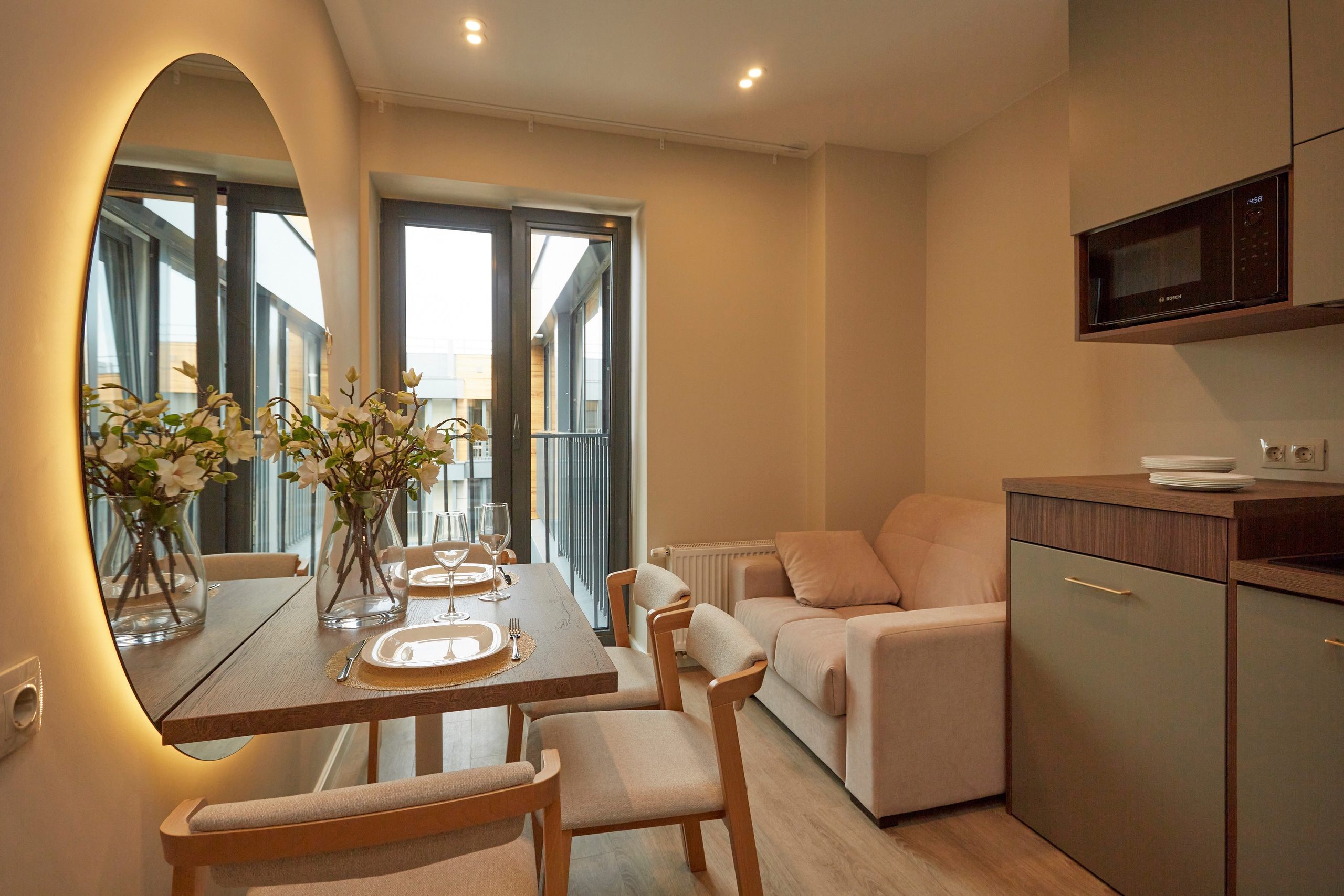 фотосъемка интерьеров гостиницпрофессиональный фотограф отелейпродающие фото для яндекса островок Островок, Суточно.ру, Твил, Отелло, Яндекс.Путешествия, Travelata , Hotellook фотограф для отеляинтерьерная съемка номеровфотосъемка апартаментоврекламное фото гостиниц