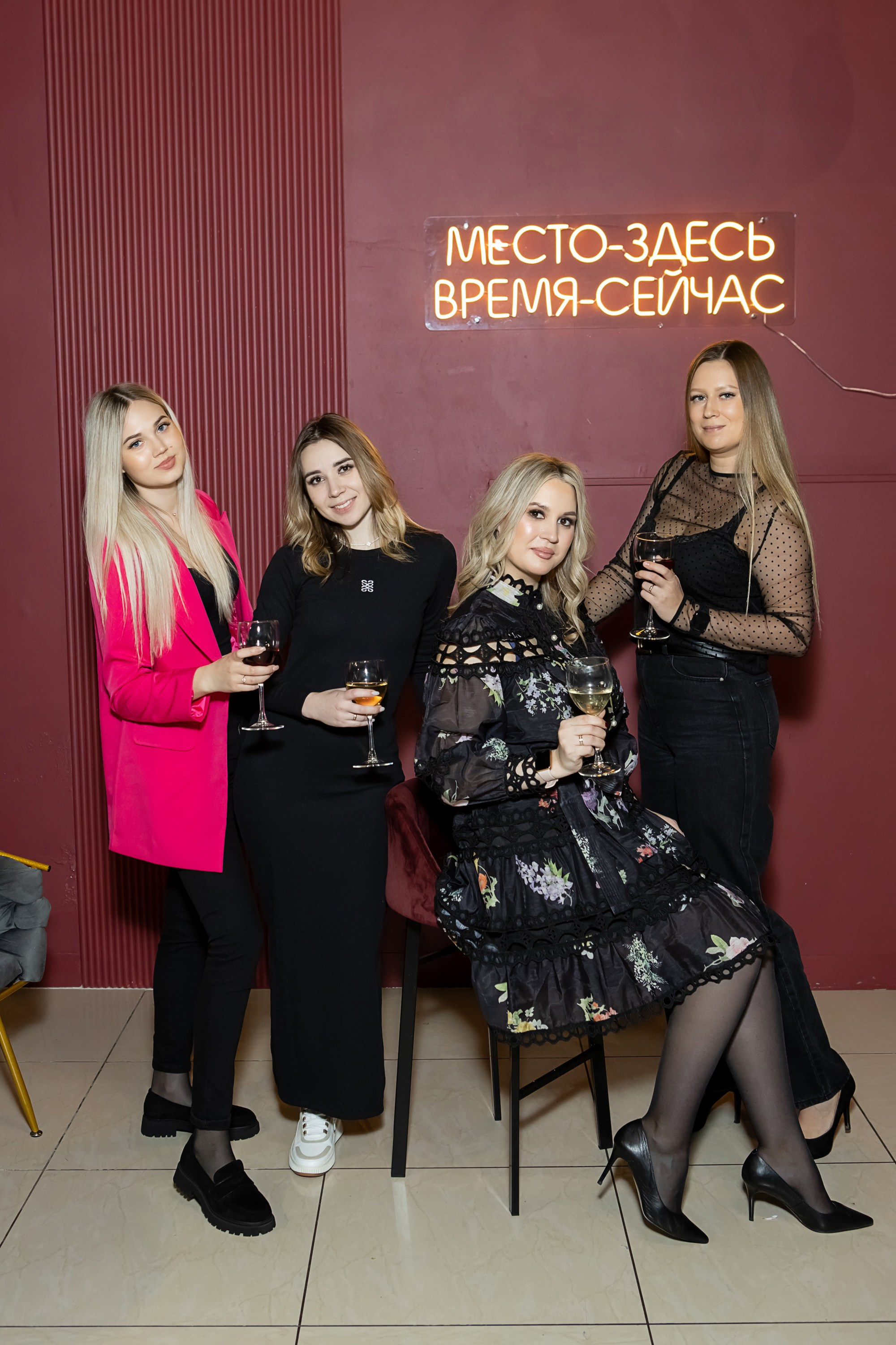 Интра Лофт. Репортажный и семейный фотограф в Новосибирске Елена Каменева