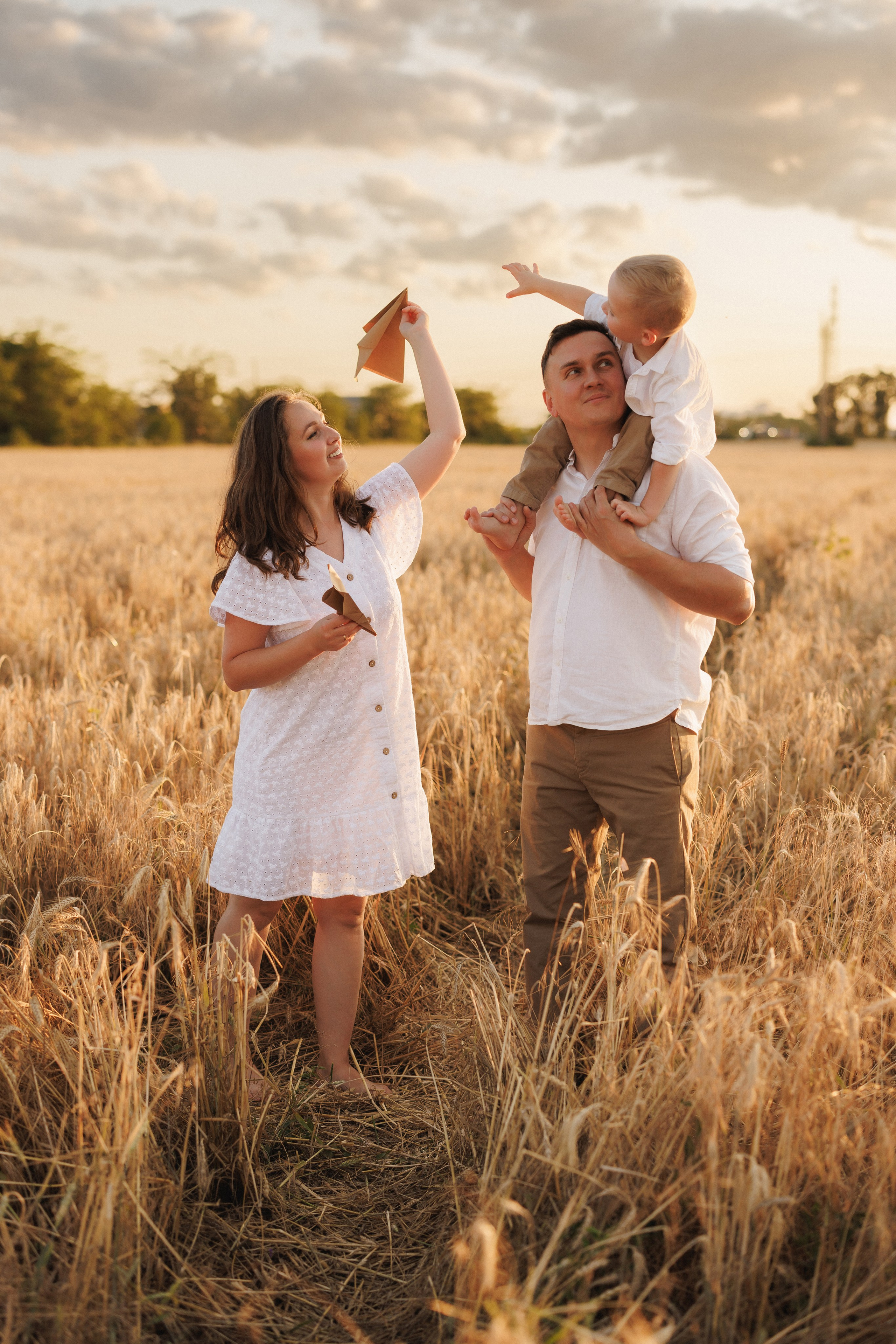 Пшеничное поле, семьи. Семейный и детский фотограф в Краснодаре Анна Трашкова