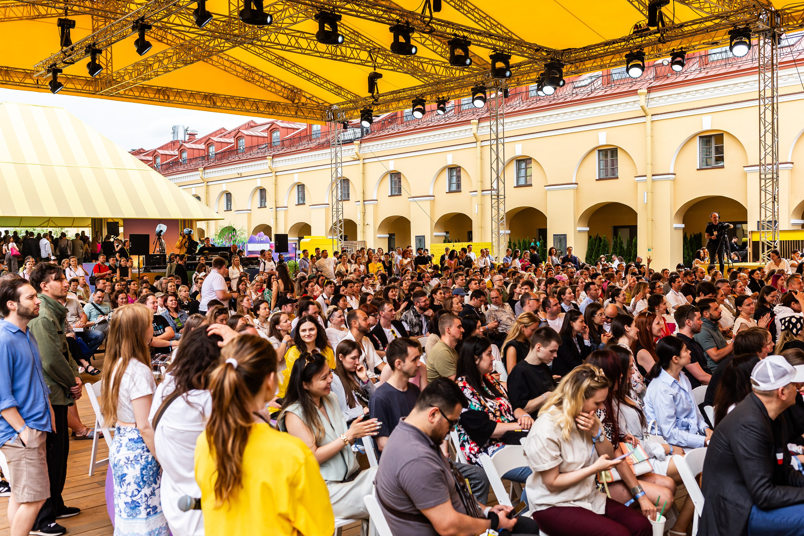 Тинькофф Двор. Фотограф в Санкт-Петербурге Чумаков Семен