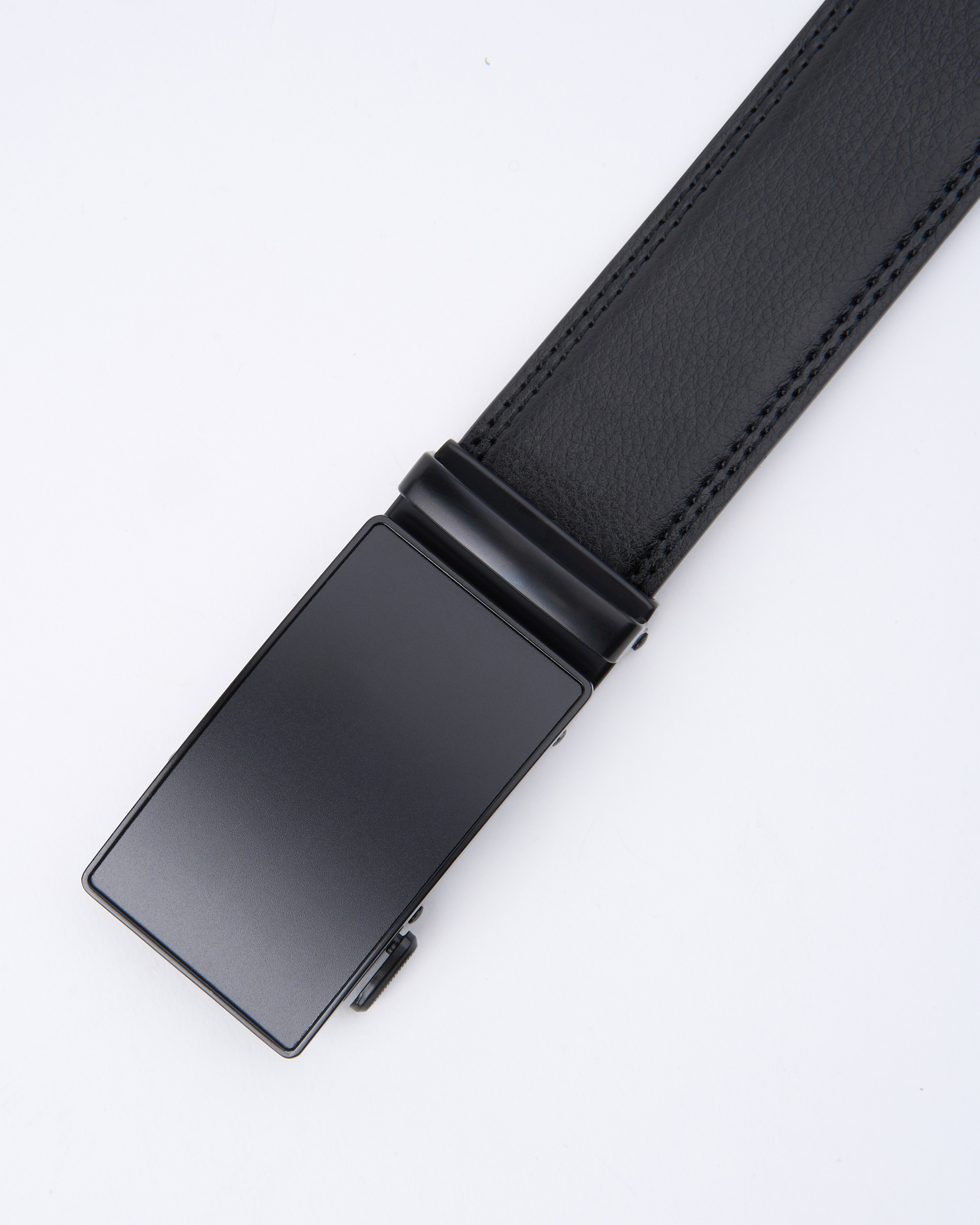 Съемка ремней для маркетплейсов. Алексей Романов фотограф Санкт-Петербург, фотокурсы, фотошкола