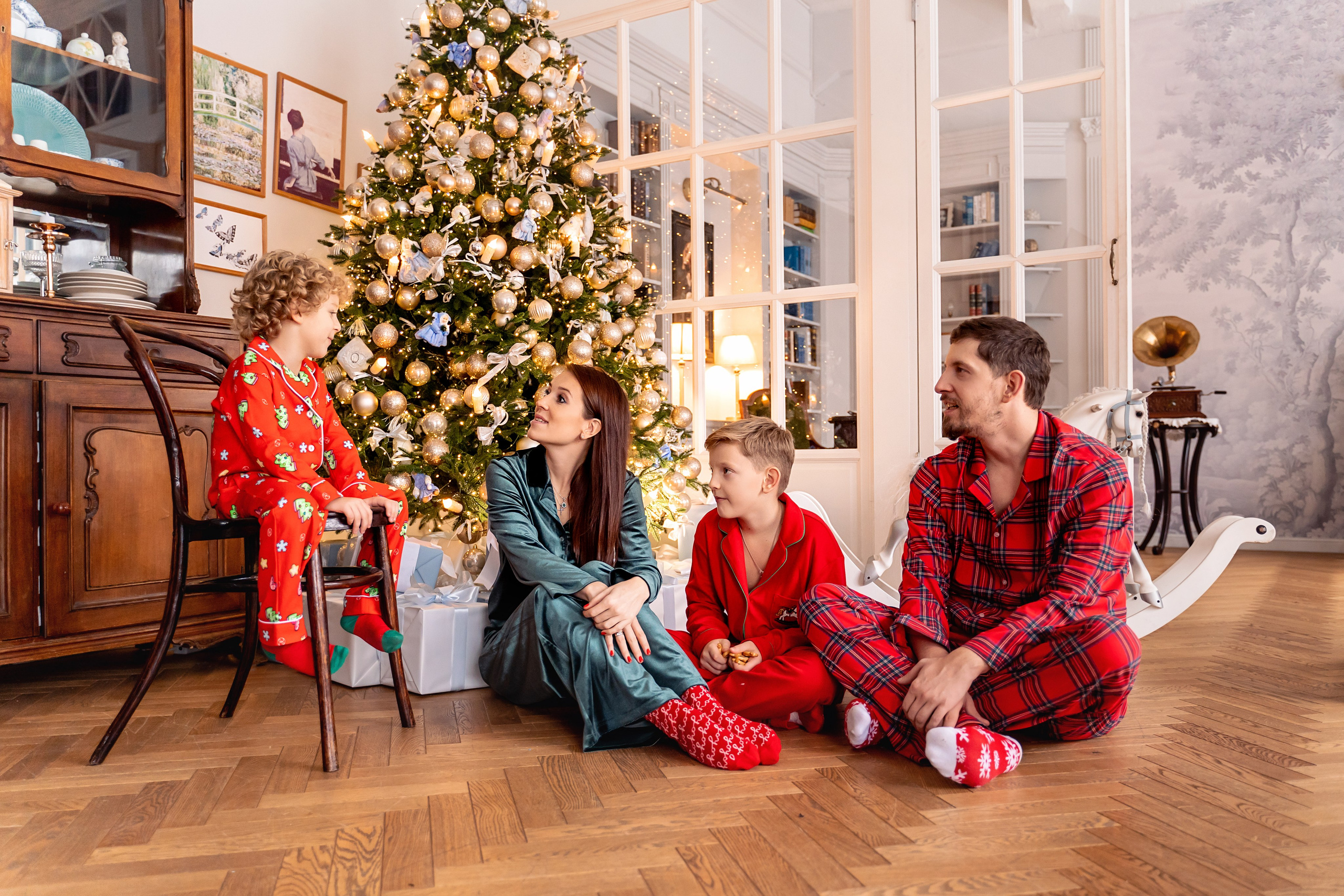 Новогодняя семейная фотосессия. Фотограф \ Видеограф на Крещение, Венчание Москва| Семейные съемки