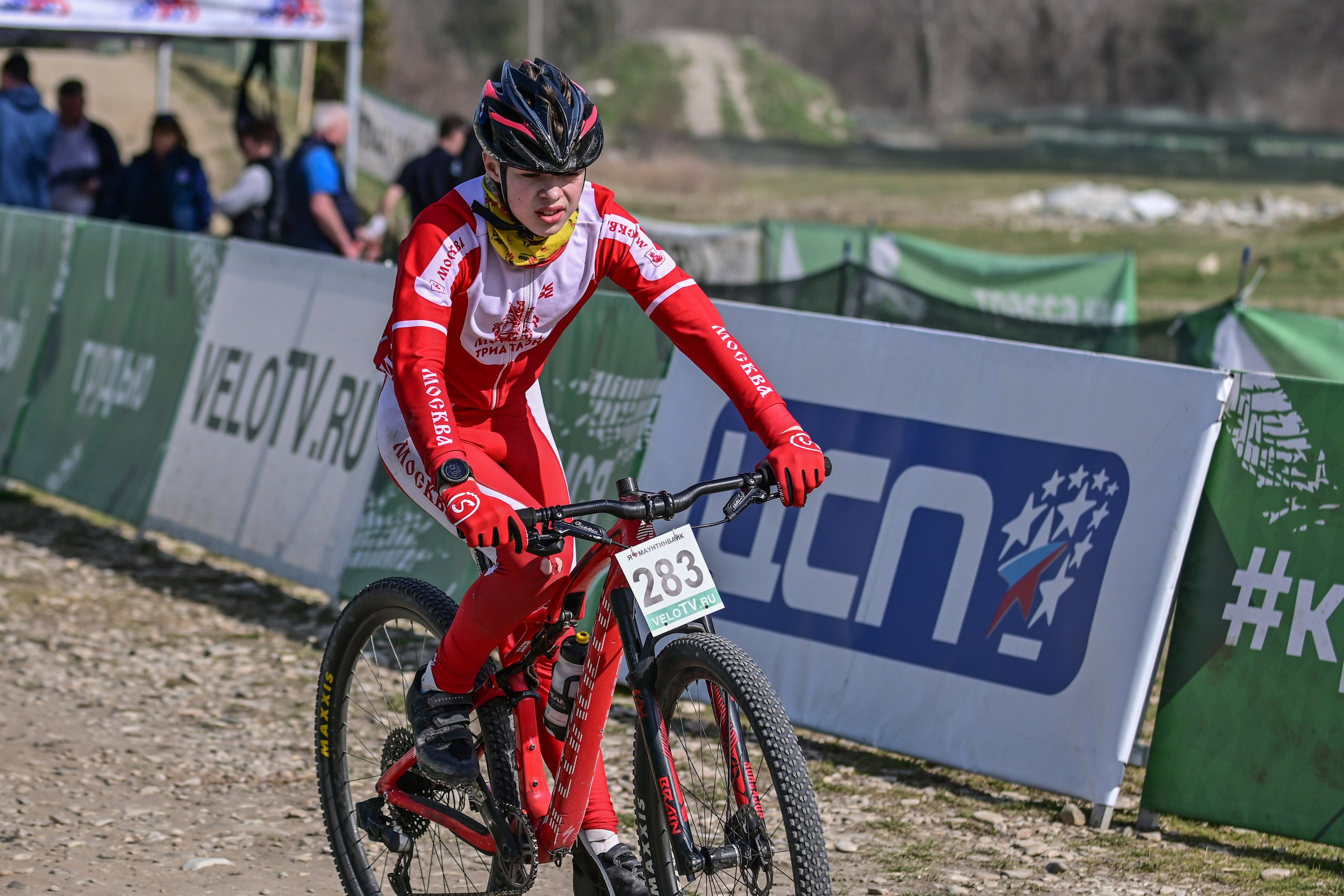 Маунтинбайк, кросс-кантри в Архипо-Осиповке 16 марта 2025. Спортивный фотограф, фотожурналист Павел Ларькин