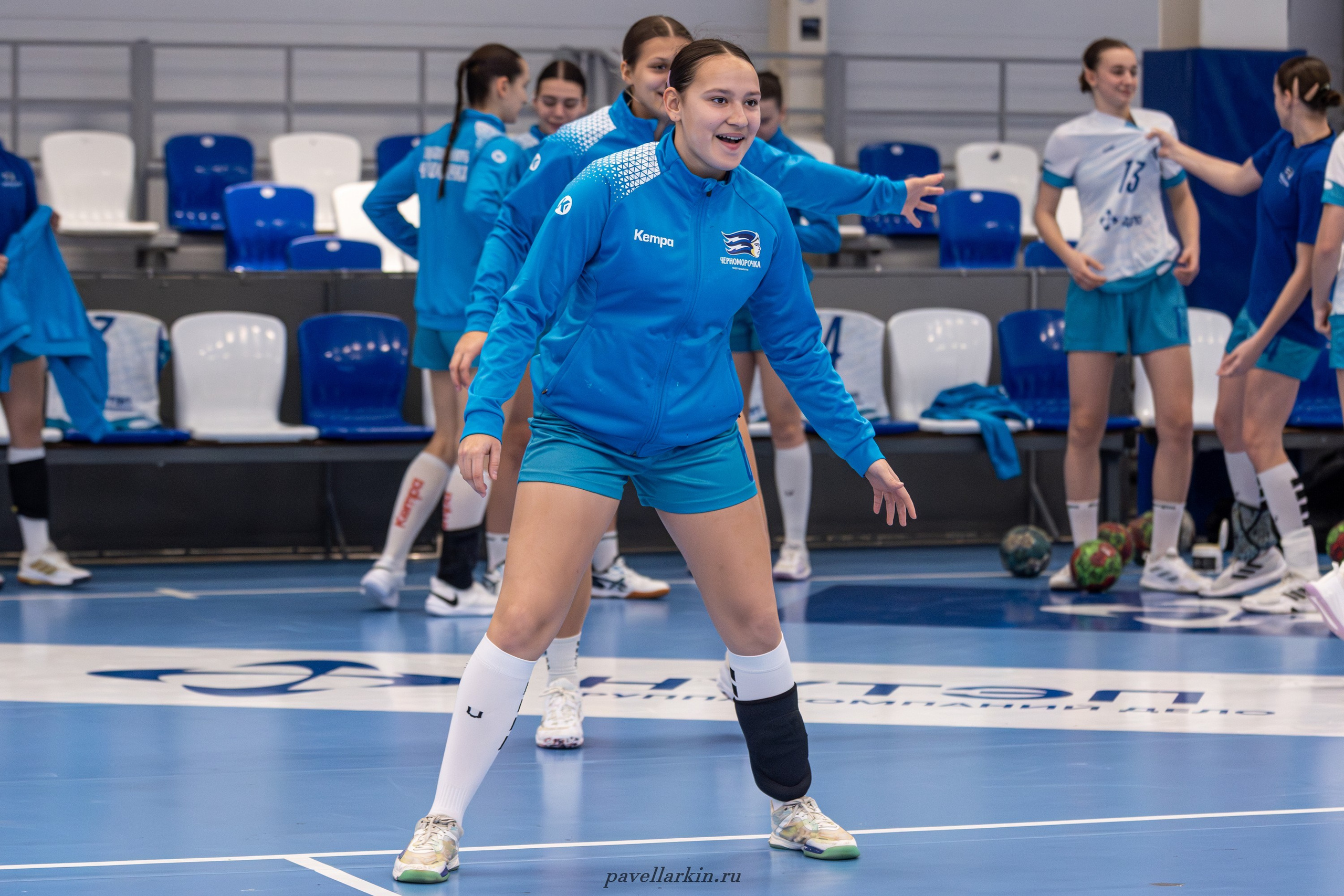 Гандбол. Черноморочка-2 — Университет-2. Спортивный фотограф, фотожурналист Павел Ларькин