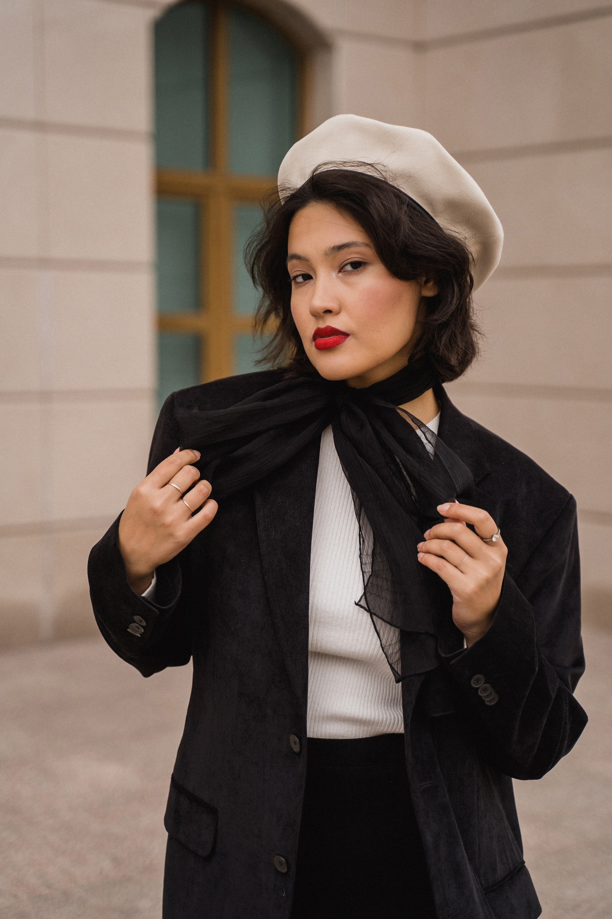 В городе Т. Истории