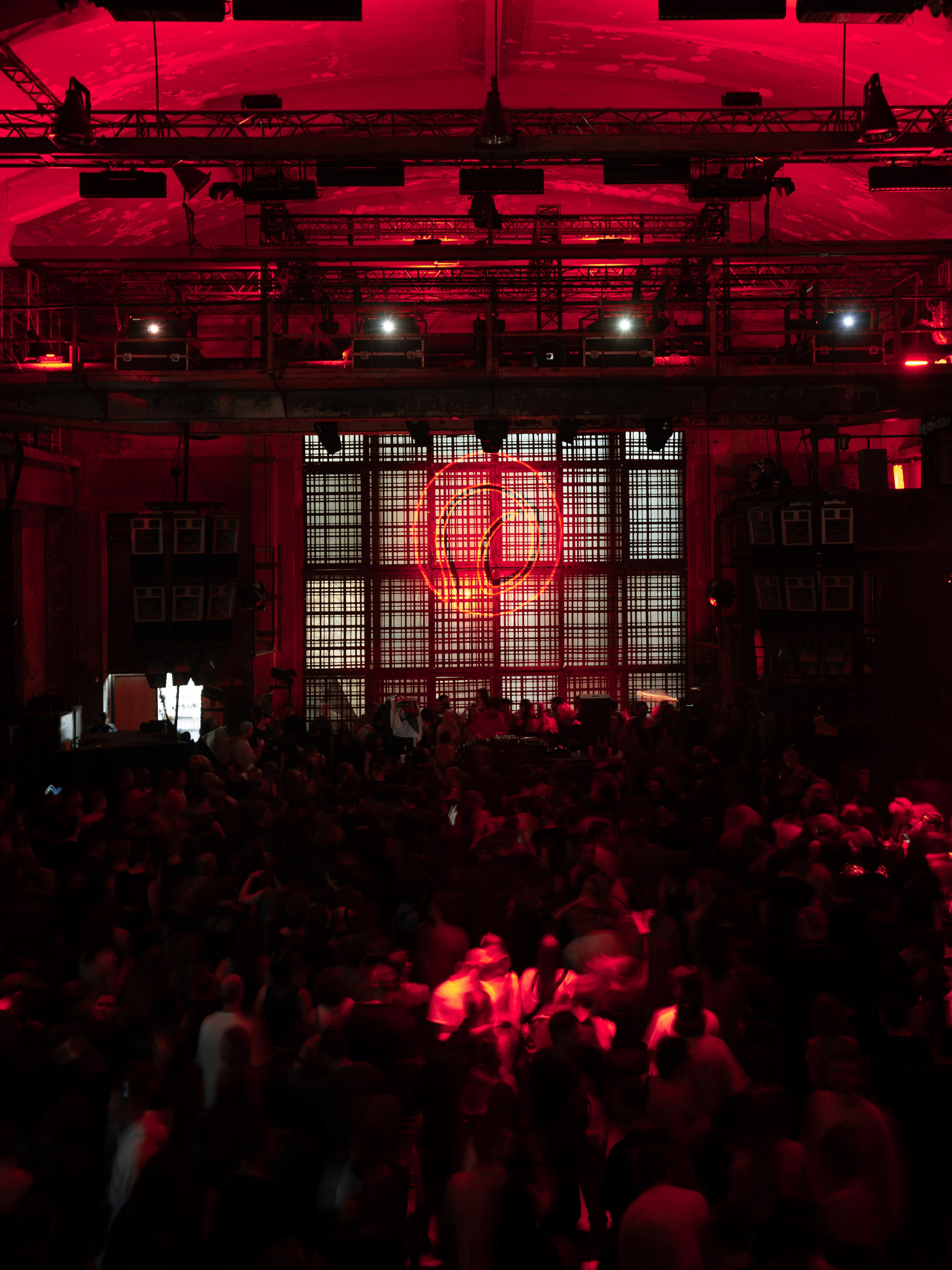 SICK YEARS, ARMA ╳ SILA SVETA. @tomrus: Рустам Шагиморданов — фотограф