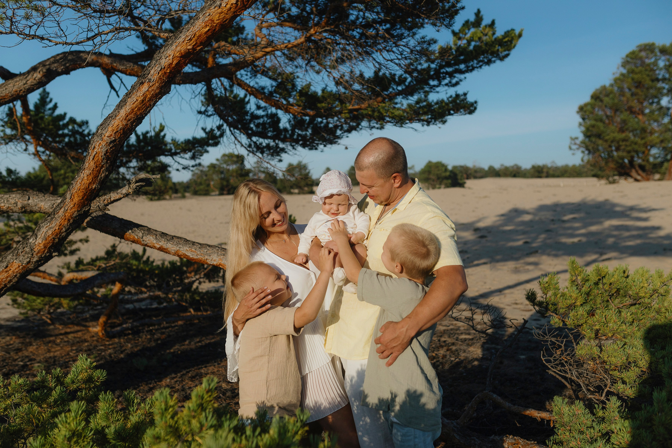 Семейная история на острове. Фотограф Ольхон/ Индия, Регина