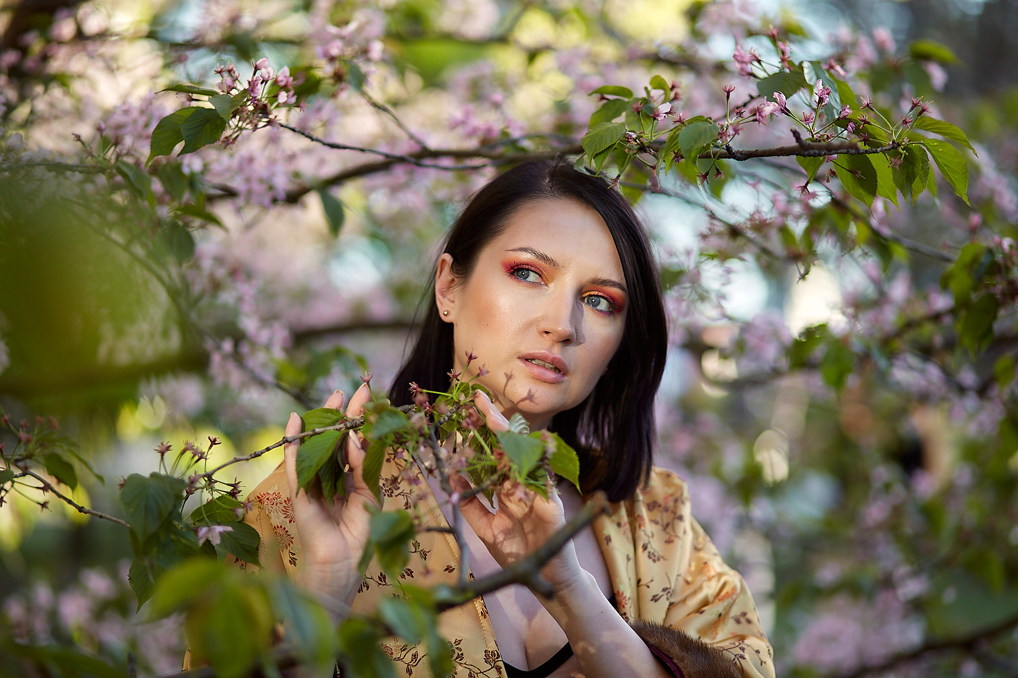 Фотосессия в цветении в Минске. Фотограф в Минске Анна Кучинская
