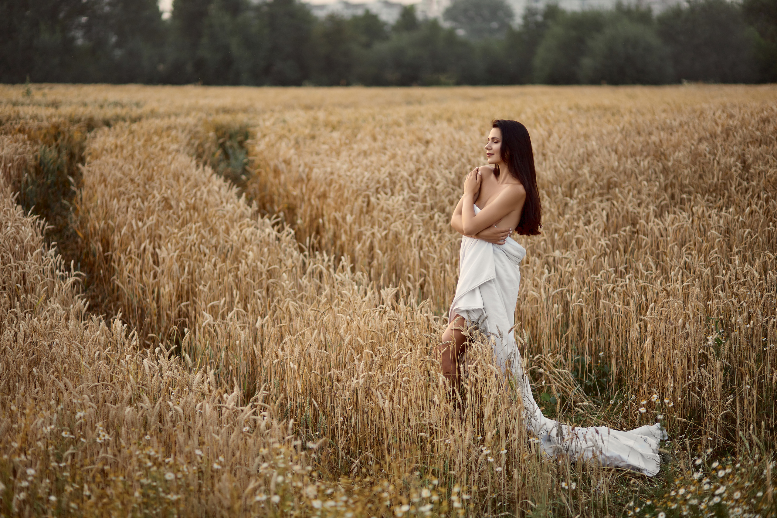Будуарная фотосессия в пшенице. Фотограф в Минске Анна Кучинская
