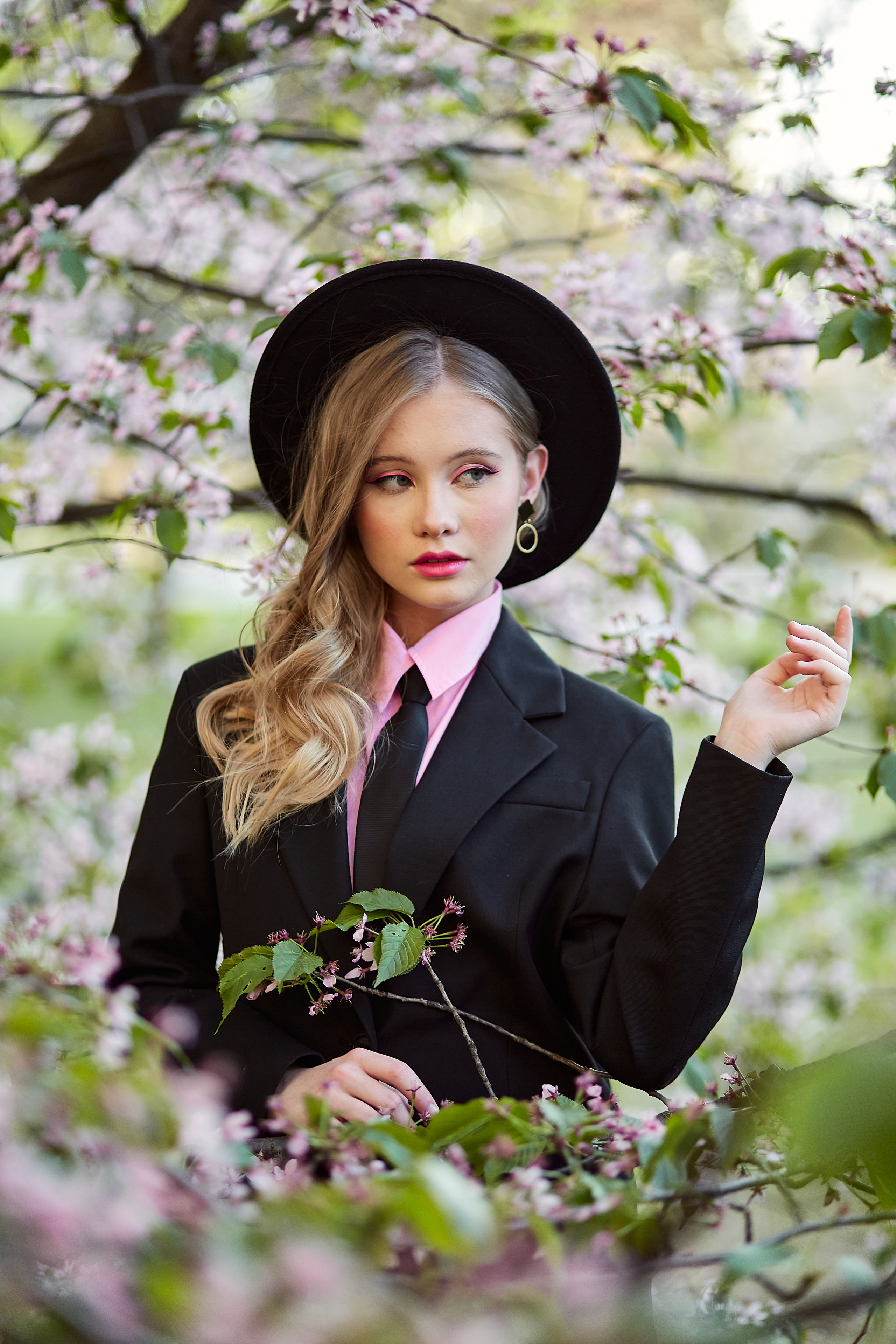 Фотосессия в цветении в Минске. Фотограф в Минске Анна Кучинская