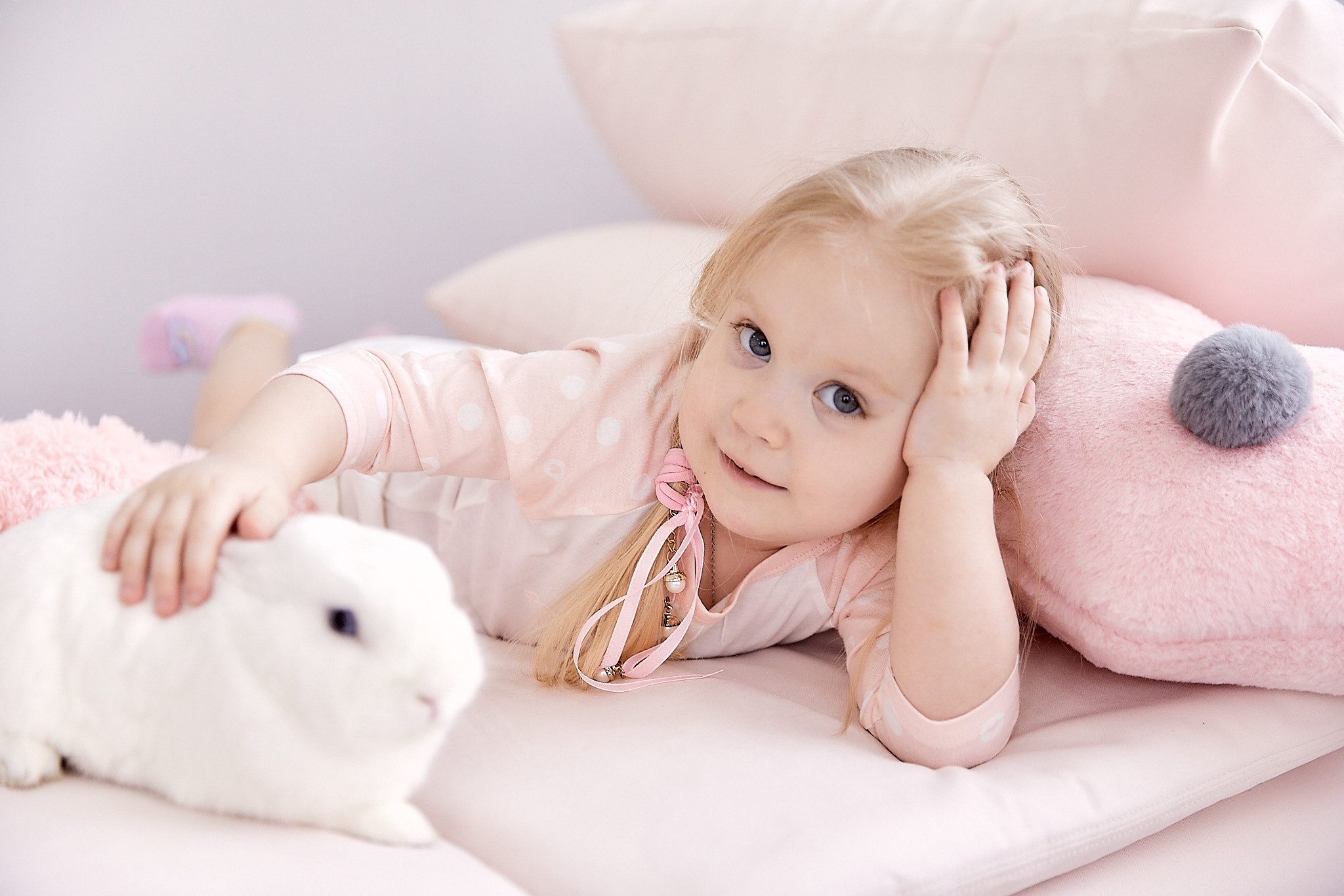 Мама и дочка в пижамах. Фотограф в Минске Анна Кучинская