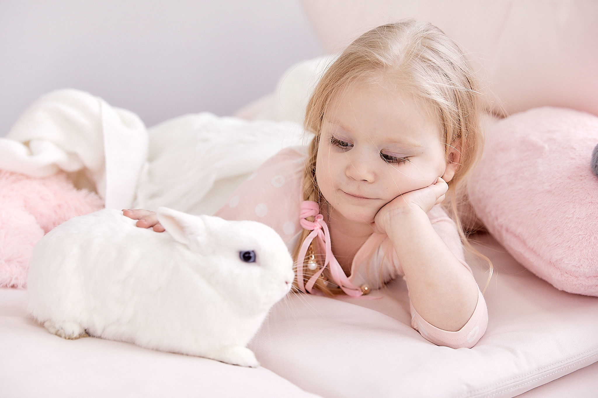 Мама и дочка в пижамах. Фотограф в Минске Анна Кучинская