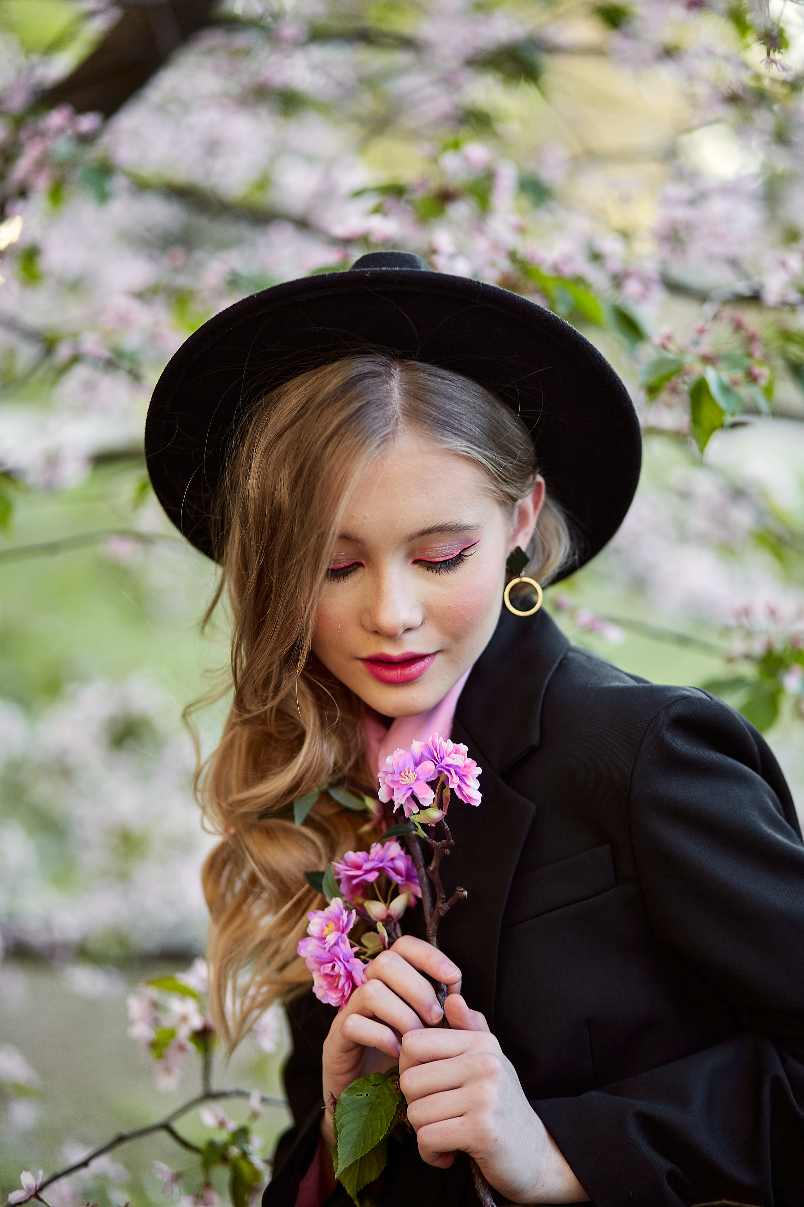 Фотосессия в цветении в Минске. Фотограф в Минске Анна Кучинская