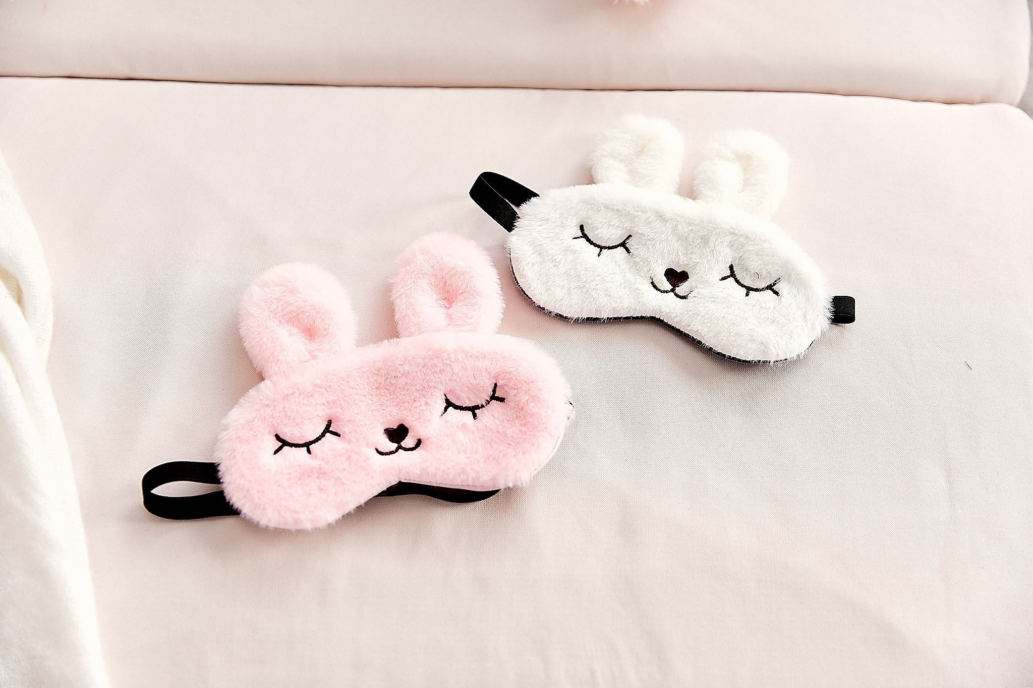 Мама и дочка в пижамах. Фотограф в Минске Анна Кучинская