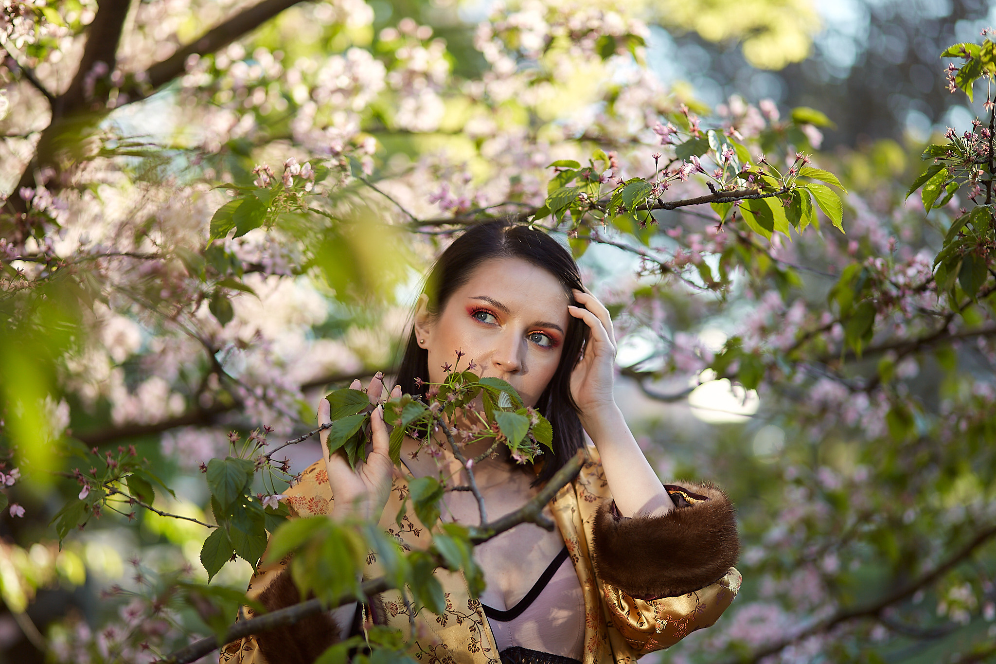 Фотосессия в цветении в Минске. Фотограф в Минске Анна Кучинская