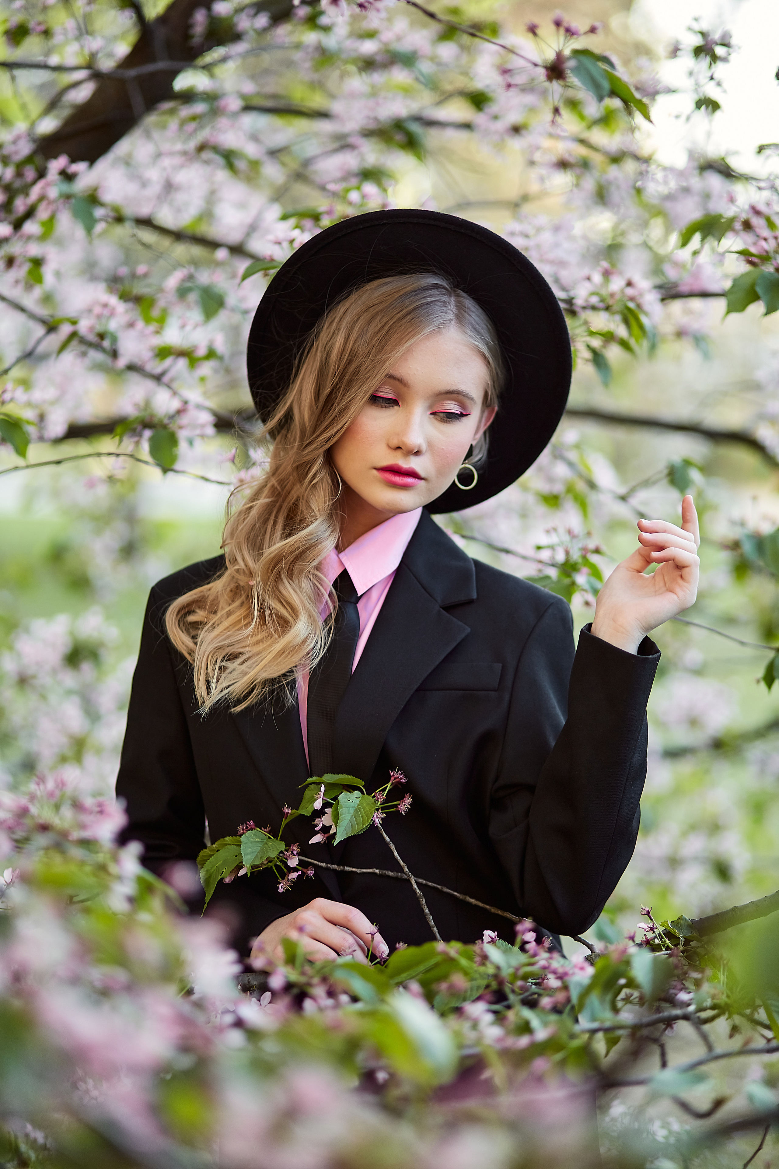Фотосессия в цветении в Минске. Фотограф в Минске Анна Кучинская