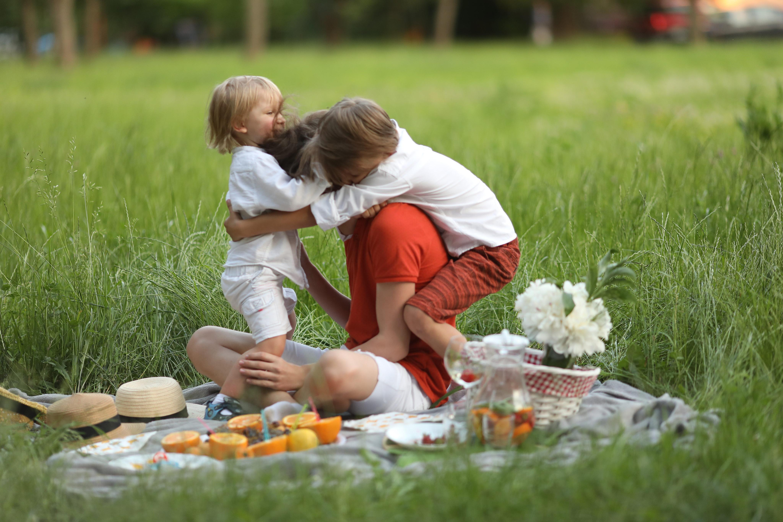 Семейный пикник в городе. Фотограф в Минске Анна Кучинская