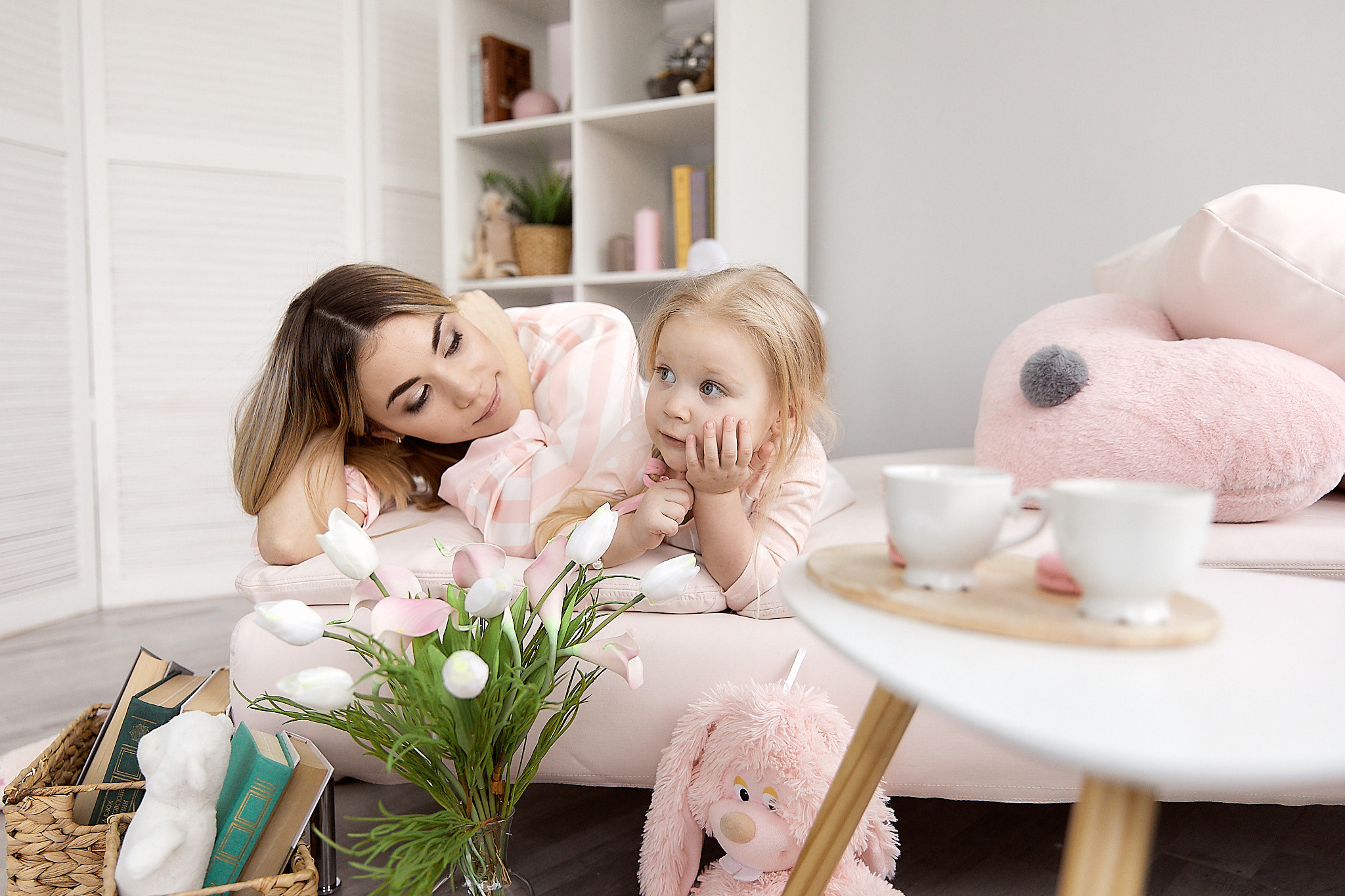 Мама и дочка в пижамах. Фотограф в Минске Анна Кучинская