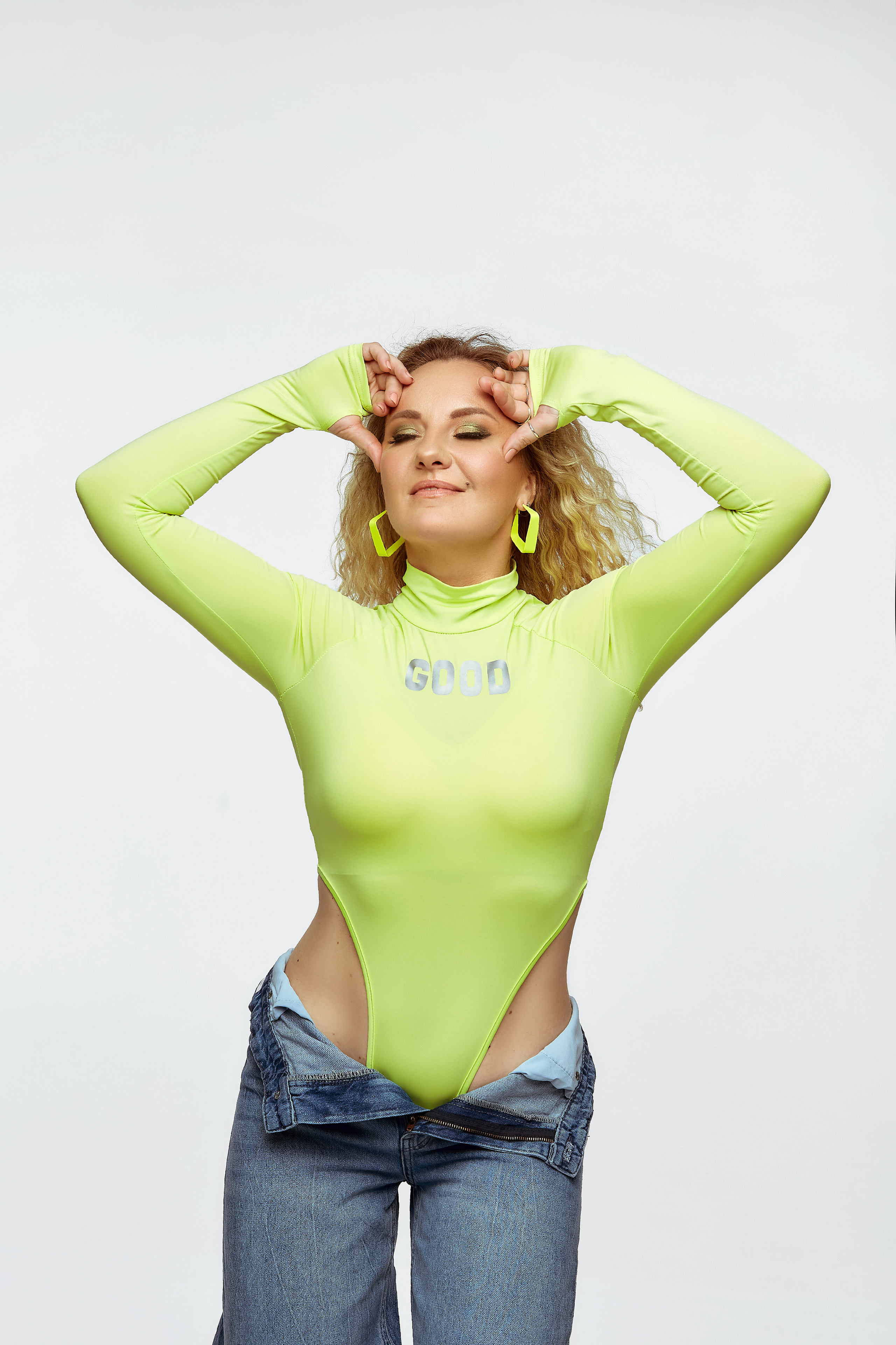 Студийная фотосессия для Кати Оушен Katayocean. Фотограф в Минске Анна Кучинская