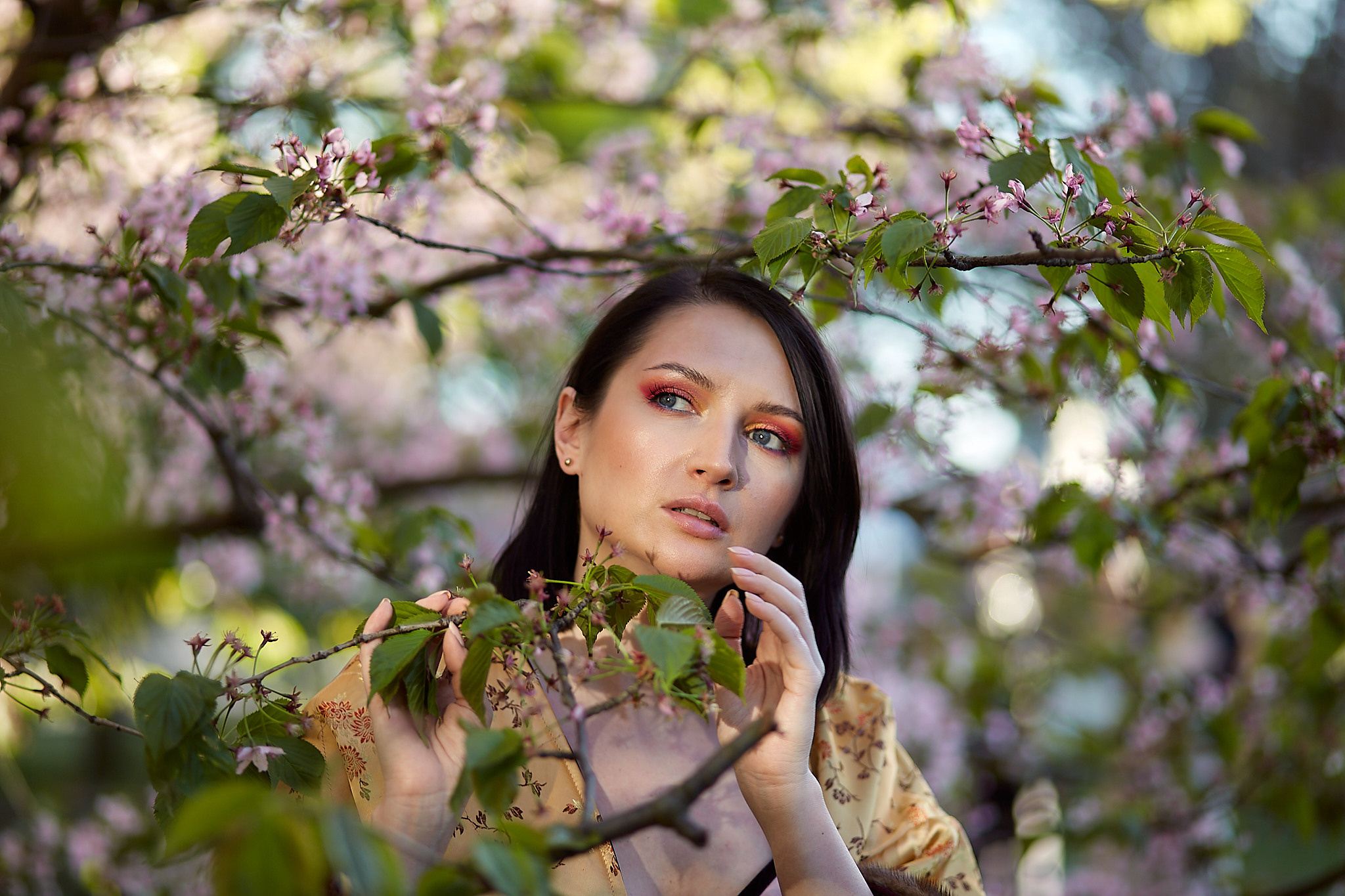 Фотосессия в цветении в Минске. Фотограф в Минске Анна Кучинская