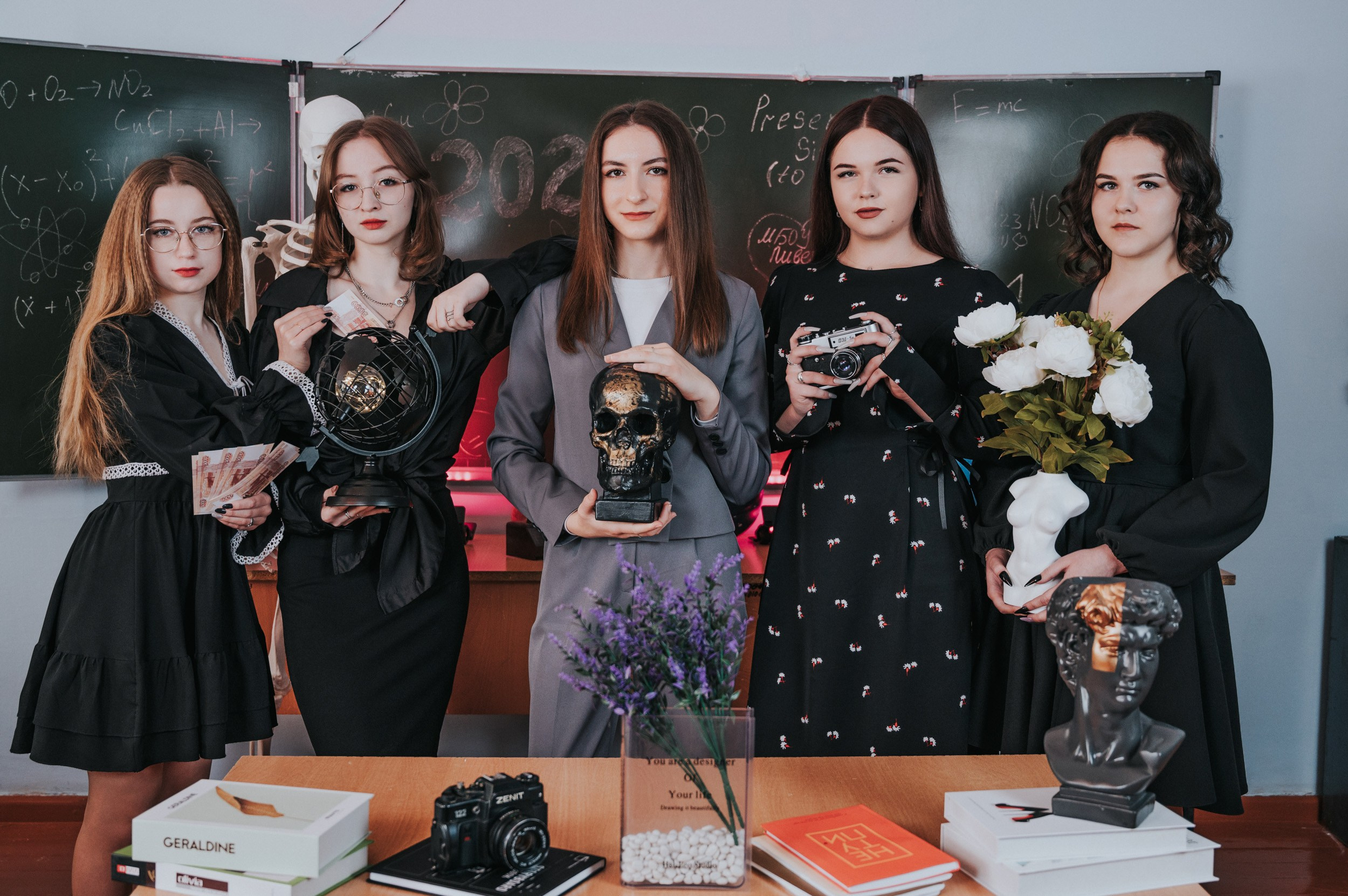 В школе. Выпускные альбомы и Школьный фотограф в Алексеевке, Бирюче, Красном