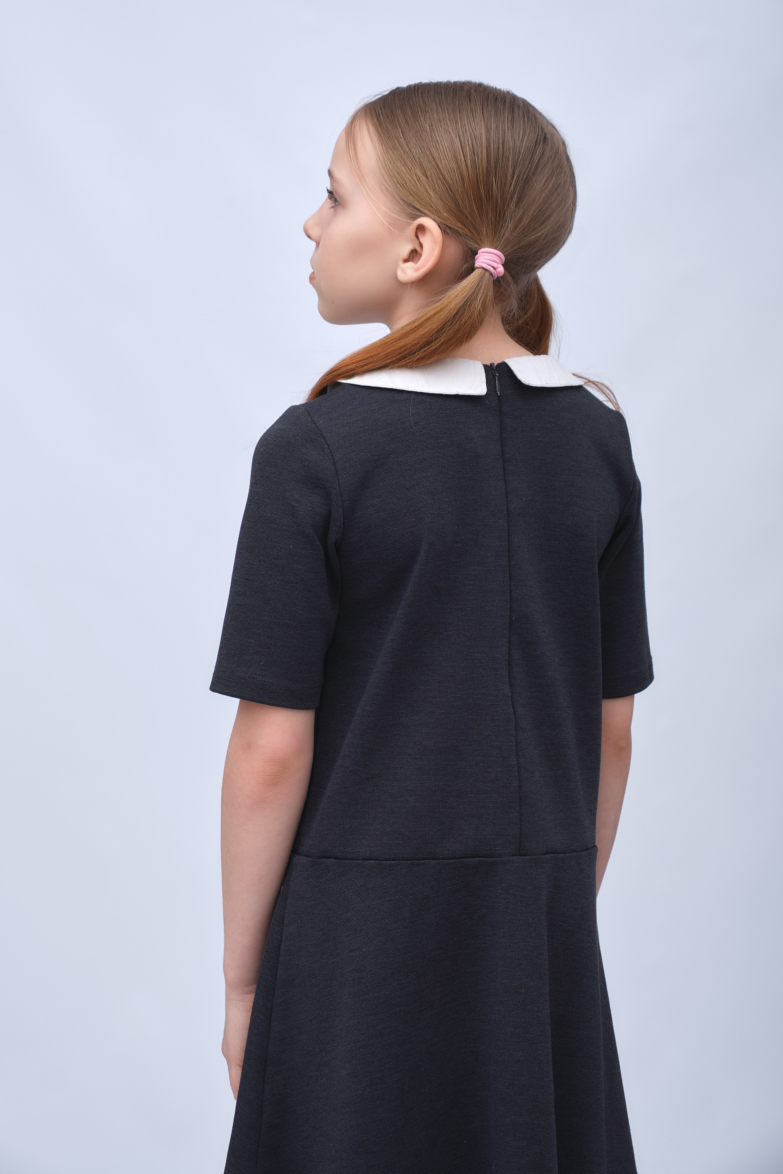 Для каталога на фоне (с моделью). Семейный и женский фотограф в Новомосковске и Узловой Михеева Татьяна