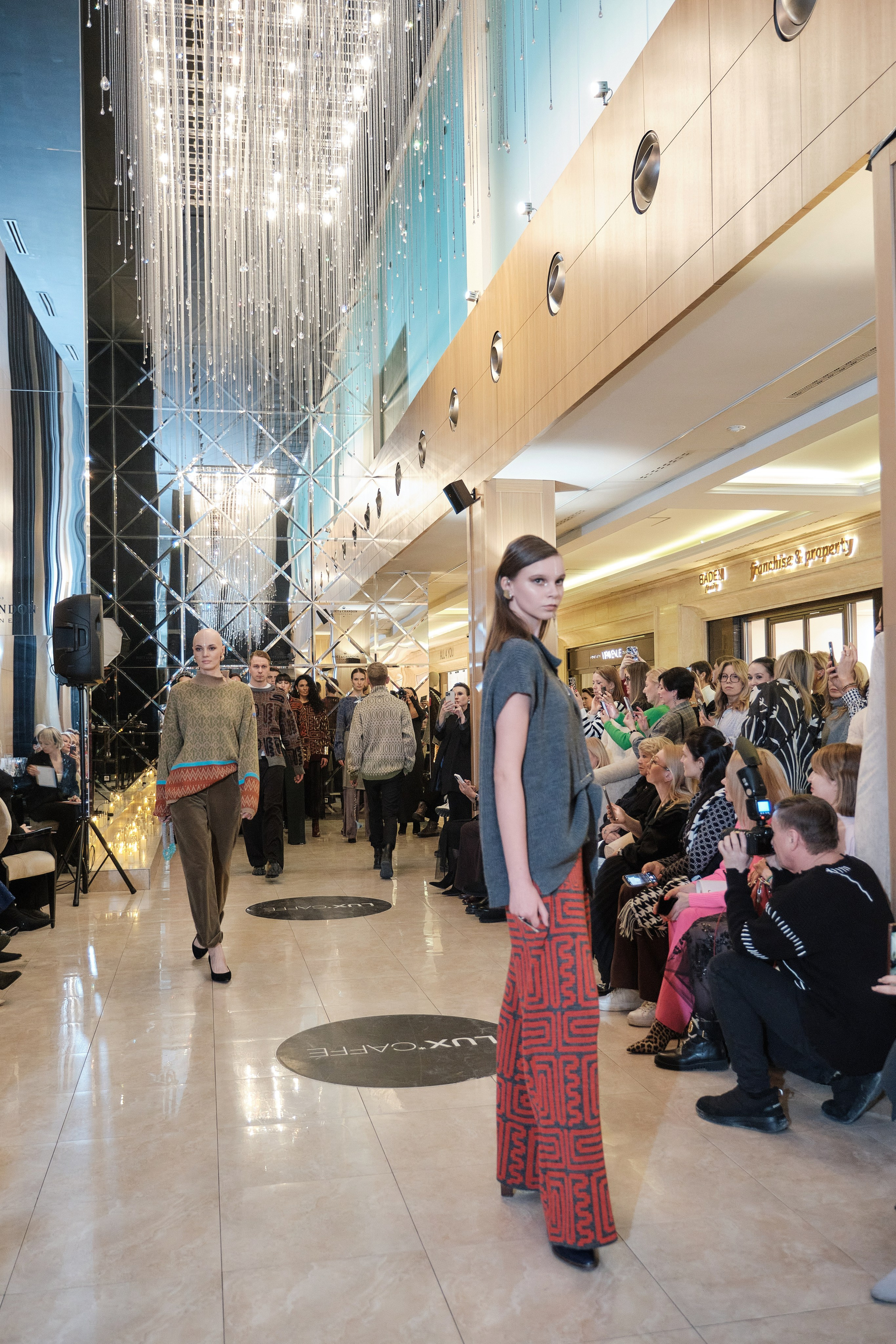 Показ коллекции (Мария Варламова). Свадебный фотограф в Екатеринбурге Соседков Евгений