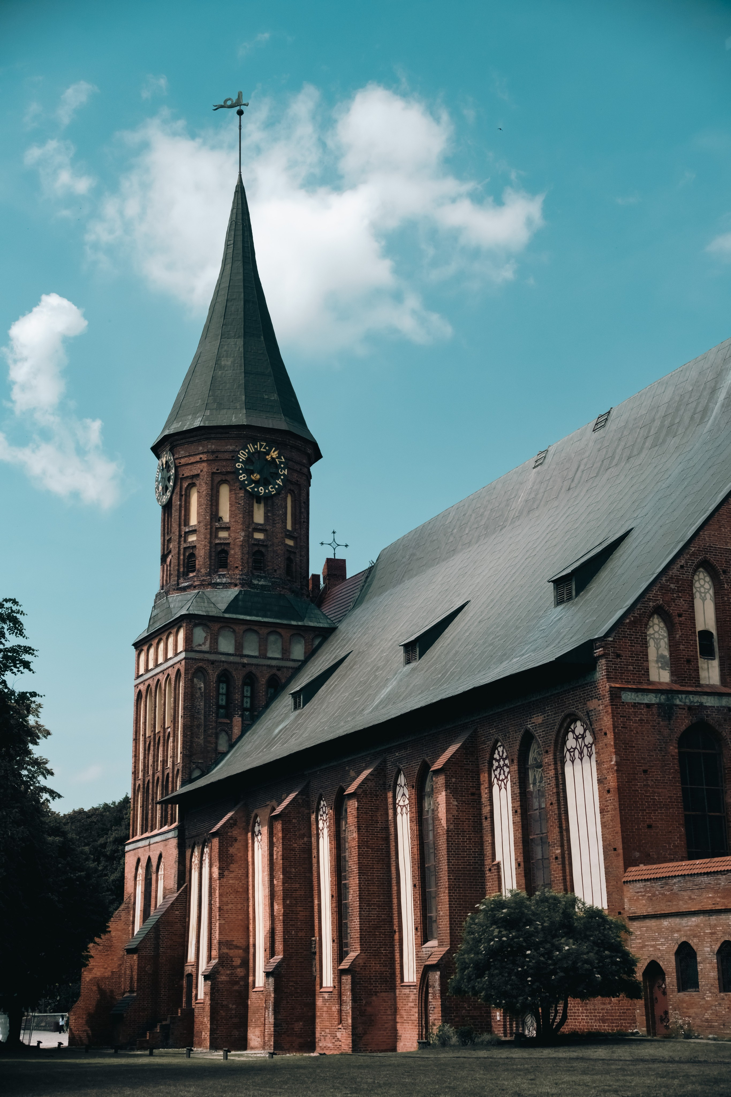 Koenigsberg. M. Neizvestniy — уличная и спортивная фотография