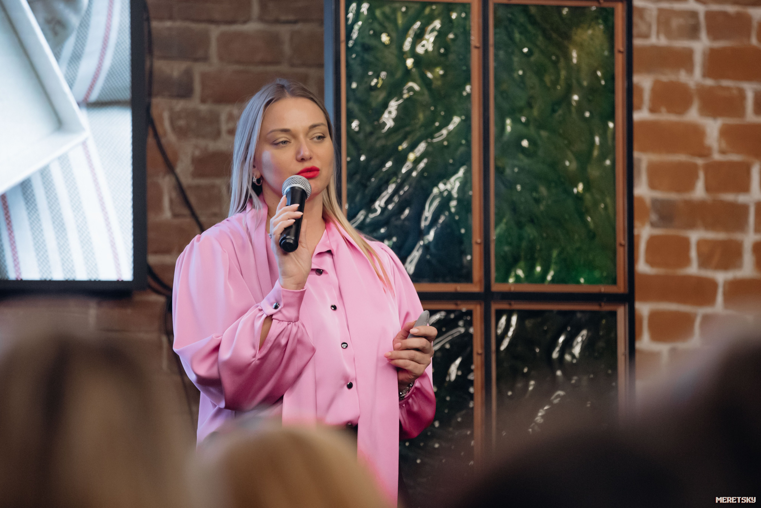 Нетворкинг 11 марта. Репортажный и портретный фотограф в Санкт-Петербурге Юрий Мерецкий