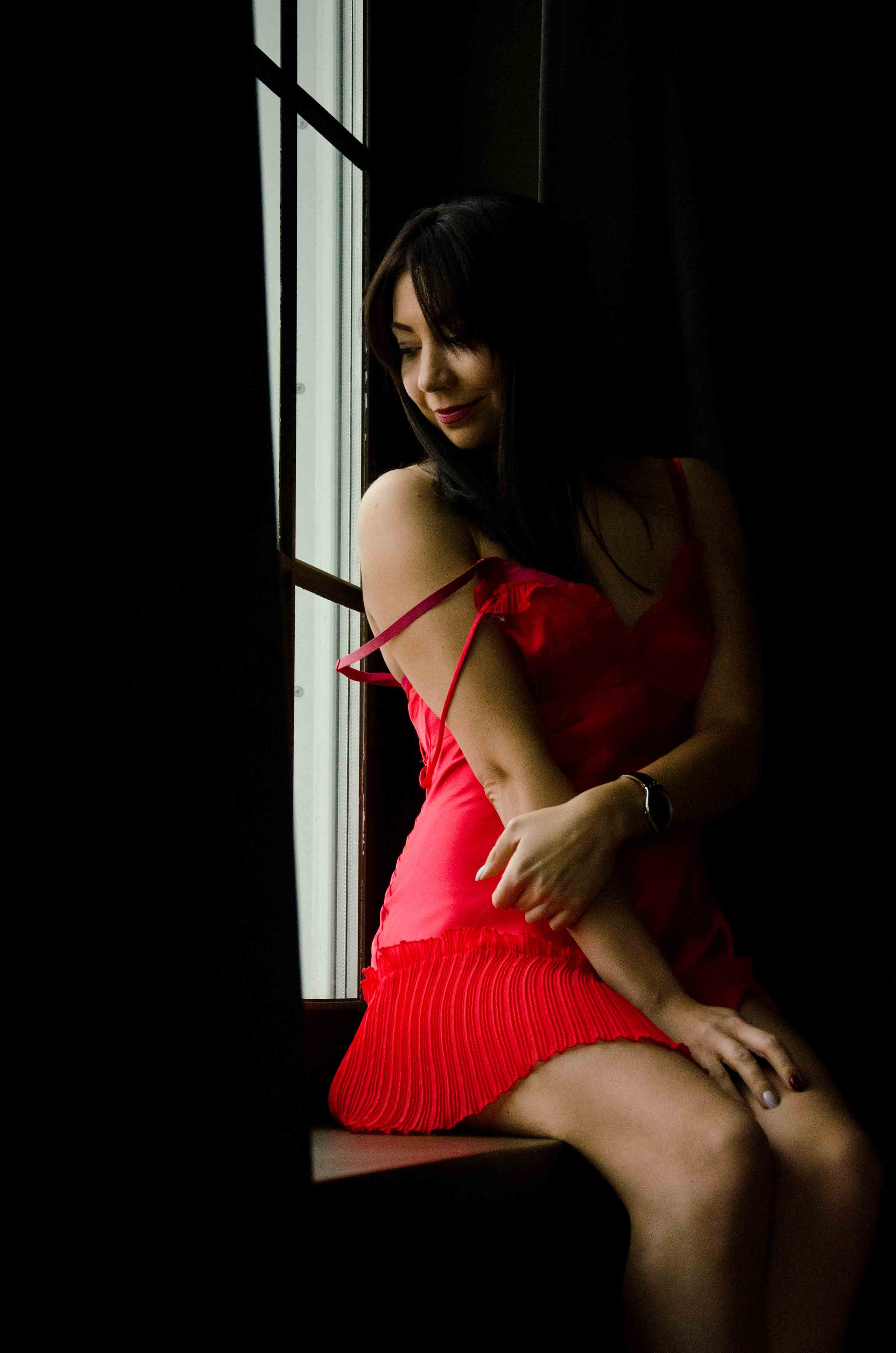 Системы хранения с фасадами из дикого дерева. Авторская фотография. Близнецовые пламёна