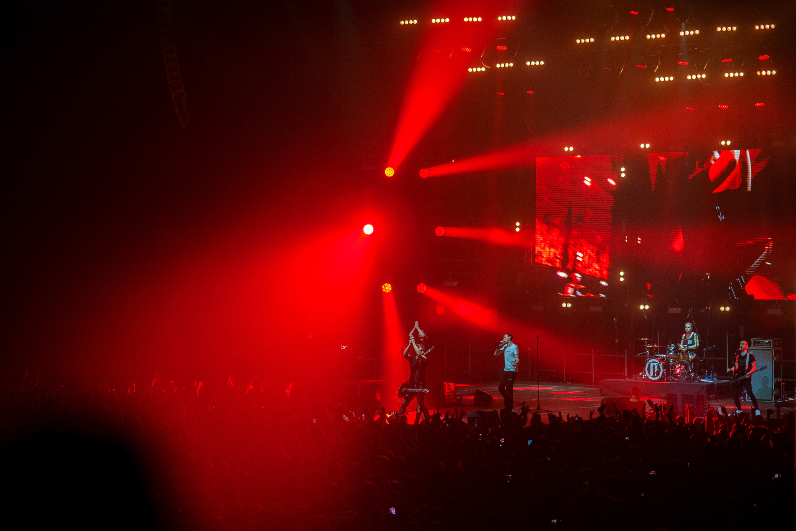 Порнофильмы. Концерт. Ваш семейный фотограф