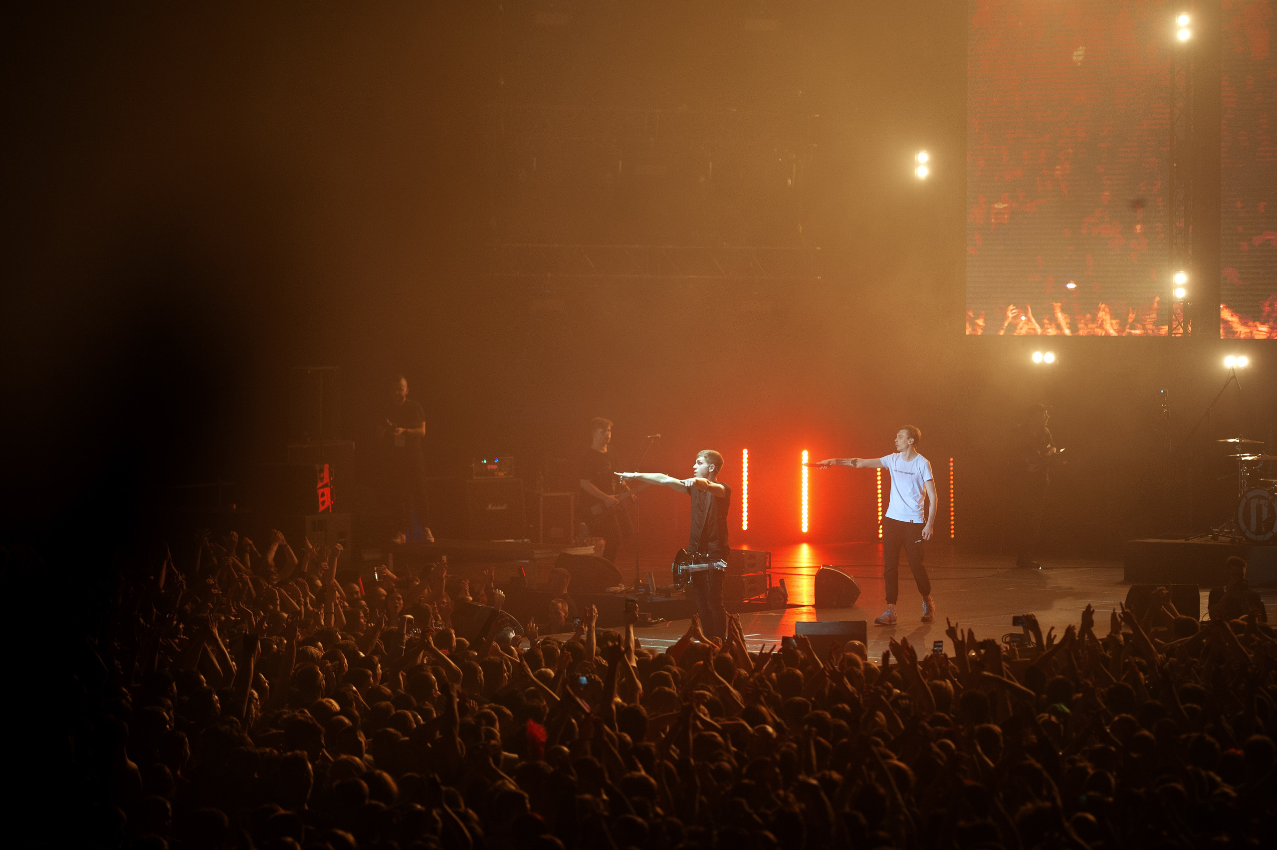 Порнофильмы. Концерт. Ваш семейный фотограф