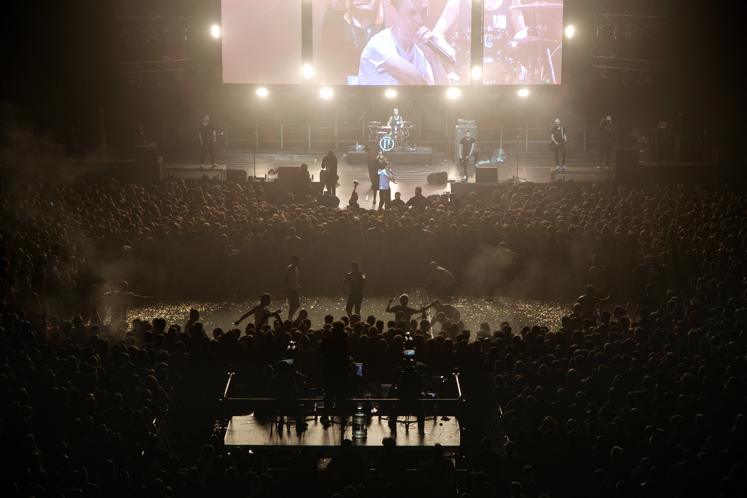 Порнофильмы. Концерт. Ваш семейный фотограф