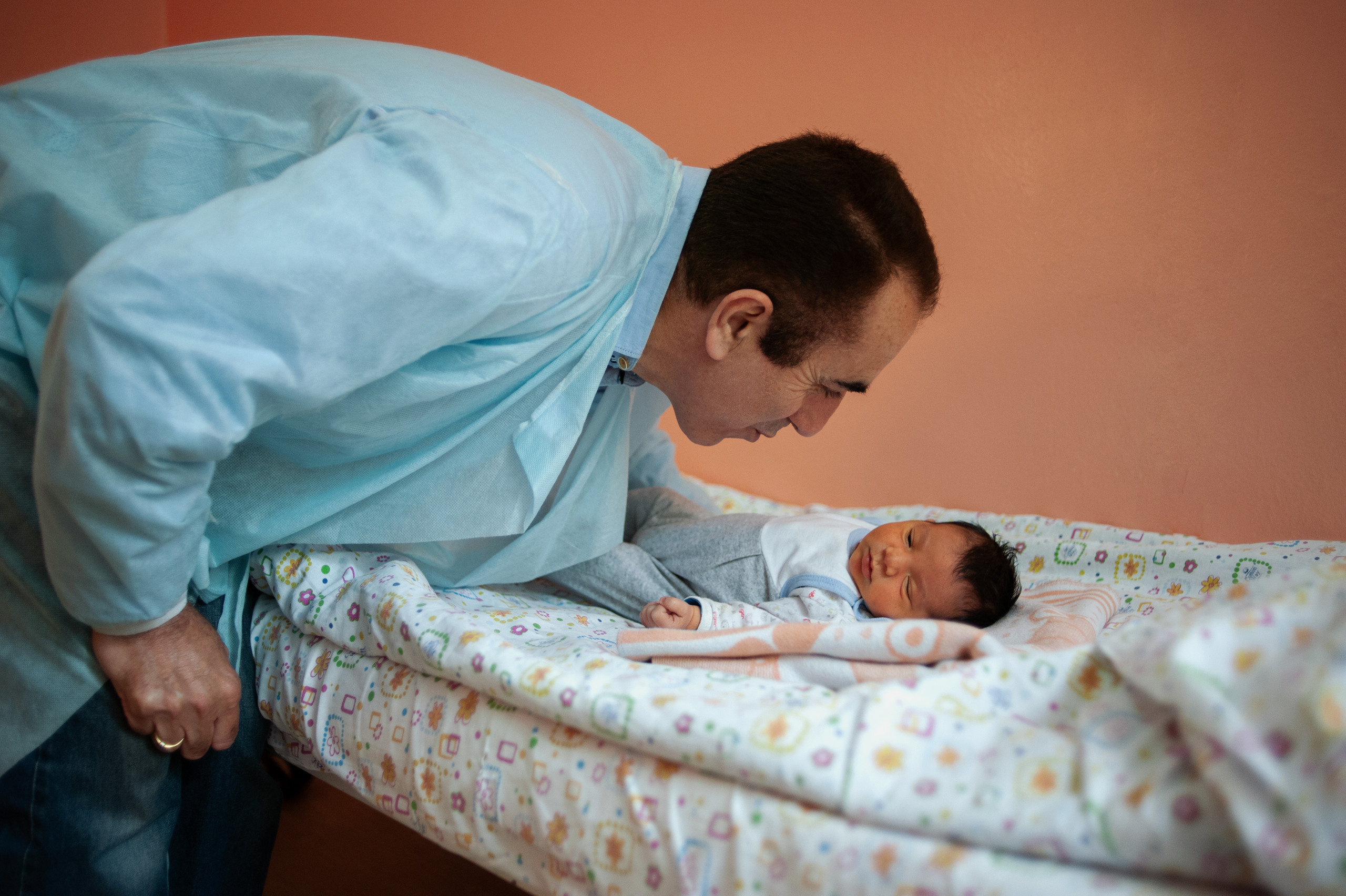 Выписка из роддома. Ваш семейный фотограф