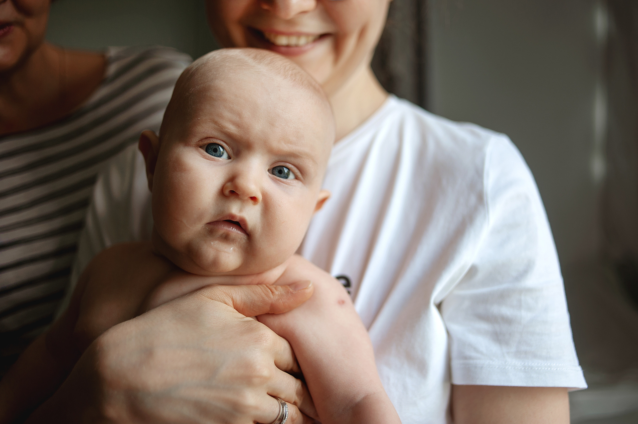 Катя, папа, мама, бабушка. Ваш семейный фотограф