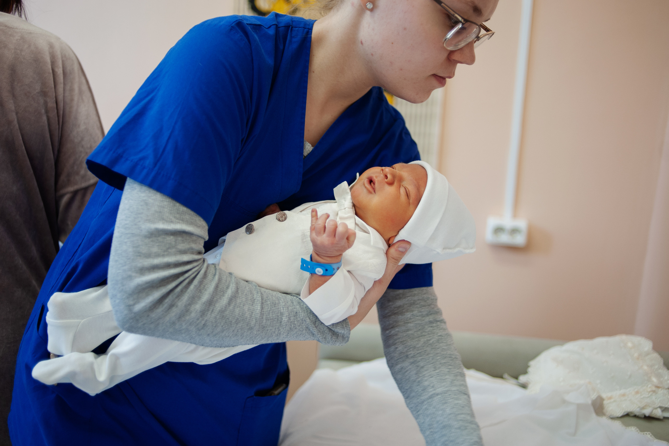 Выписка из роддома. Ваш семейный фотограф