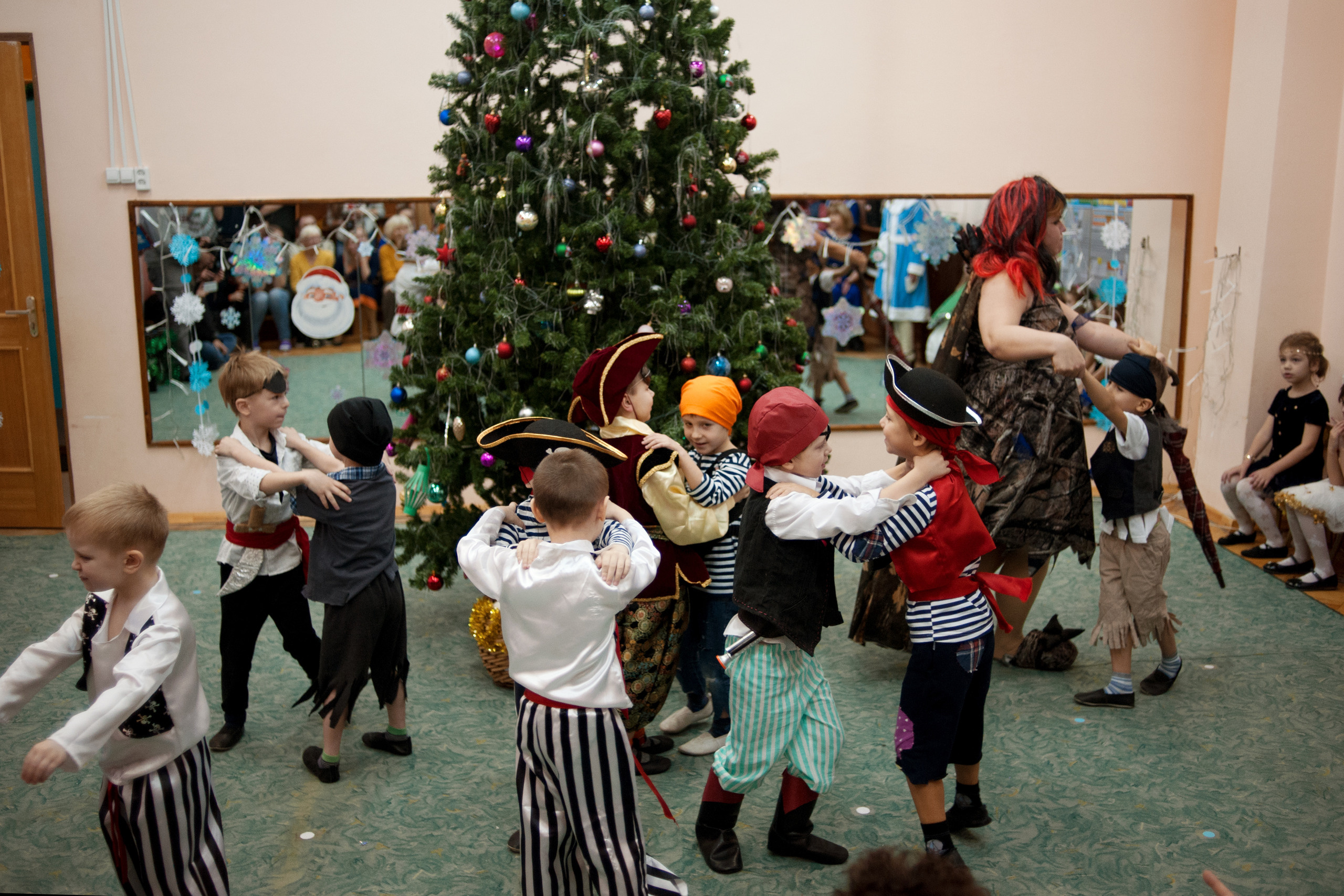 Утренник Новый год. Ваш семейный фотограф