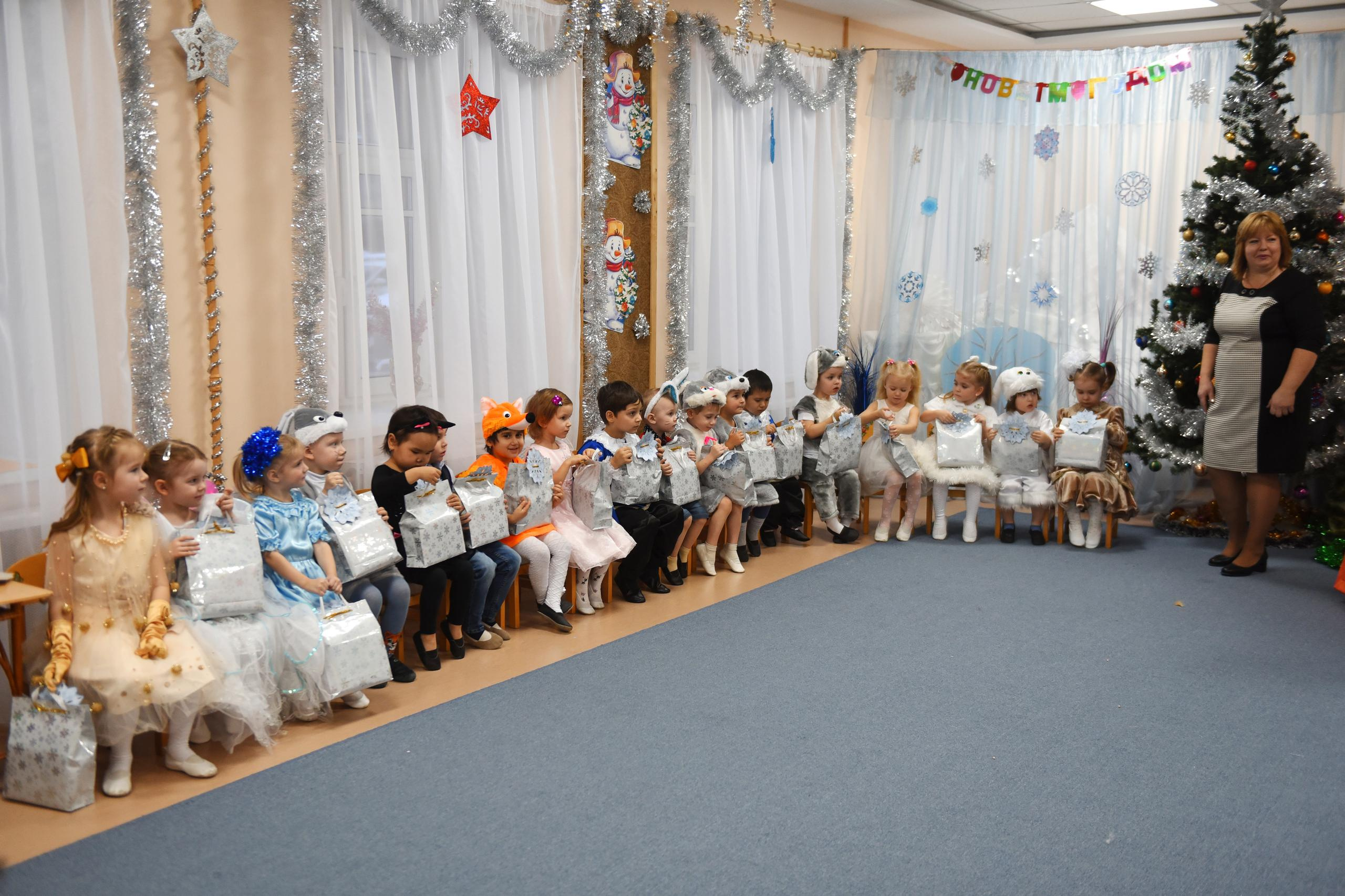 Утренник Новый год ДС. Ваш семейный фотограф