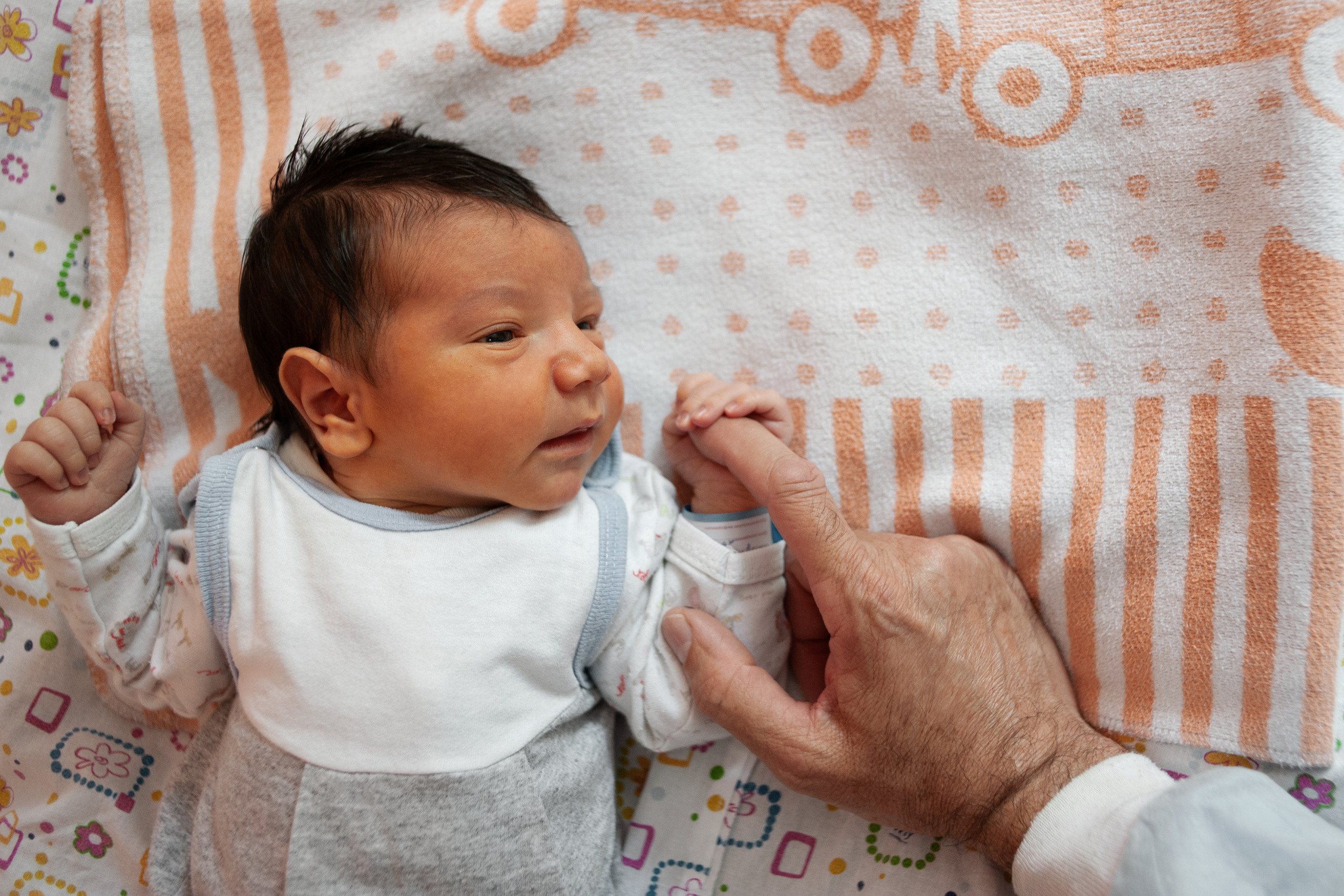 Выписка из роддома. Ваш семейный фотограф