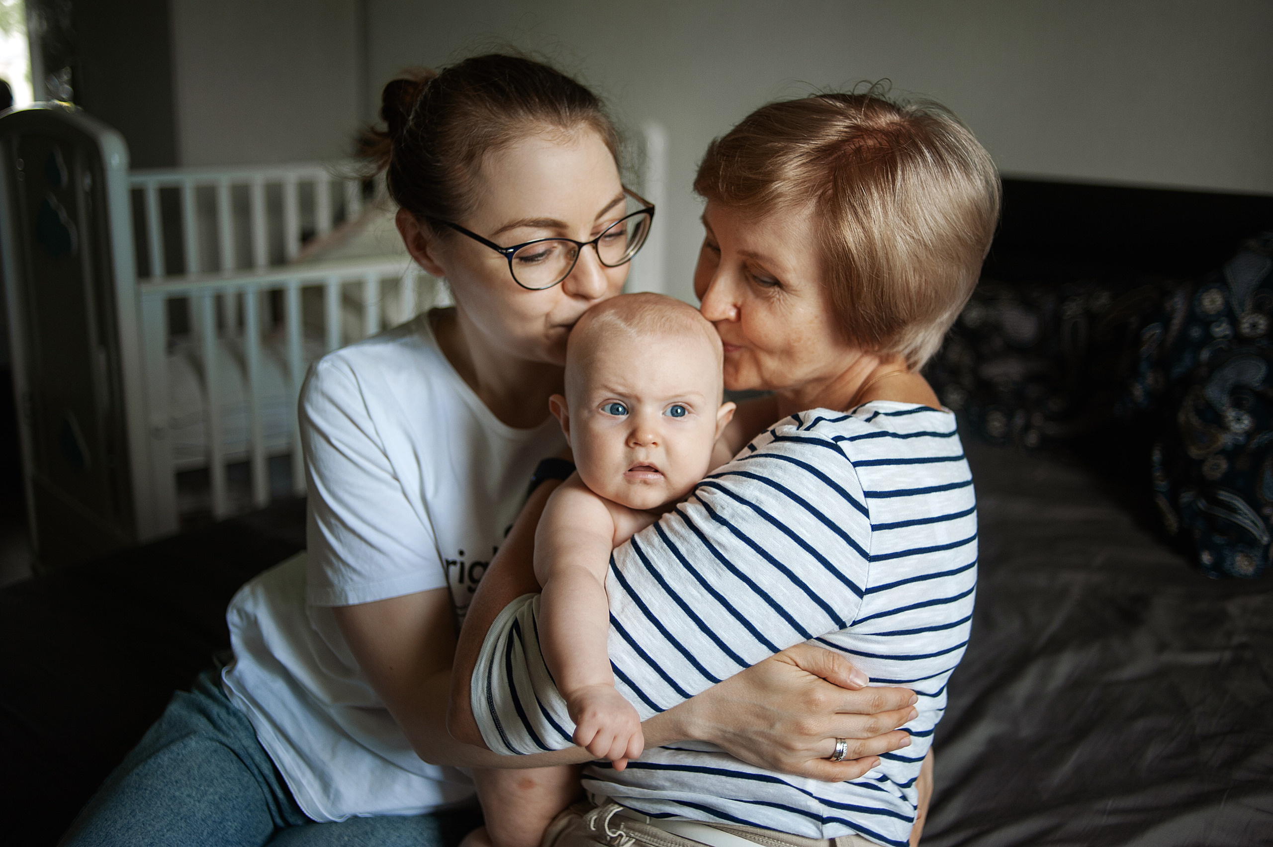 Катя, папа, мама, бабушка. Ваш семейный фотограф