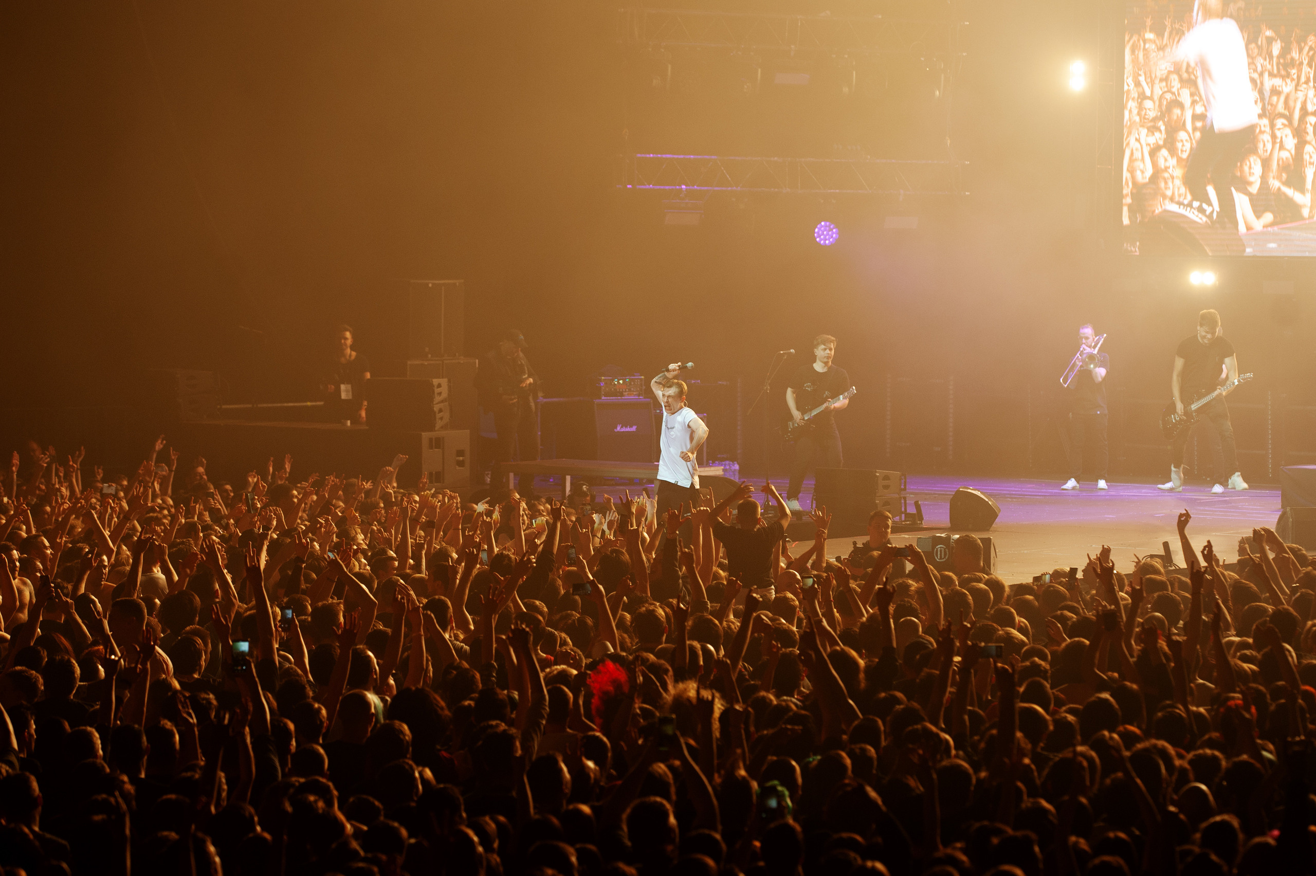 Порнофильмы. Концерт. Ваш семейный фотограф