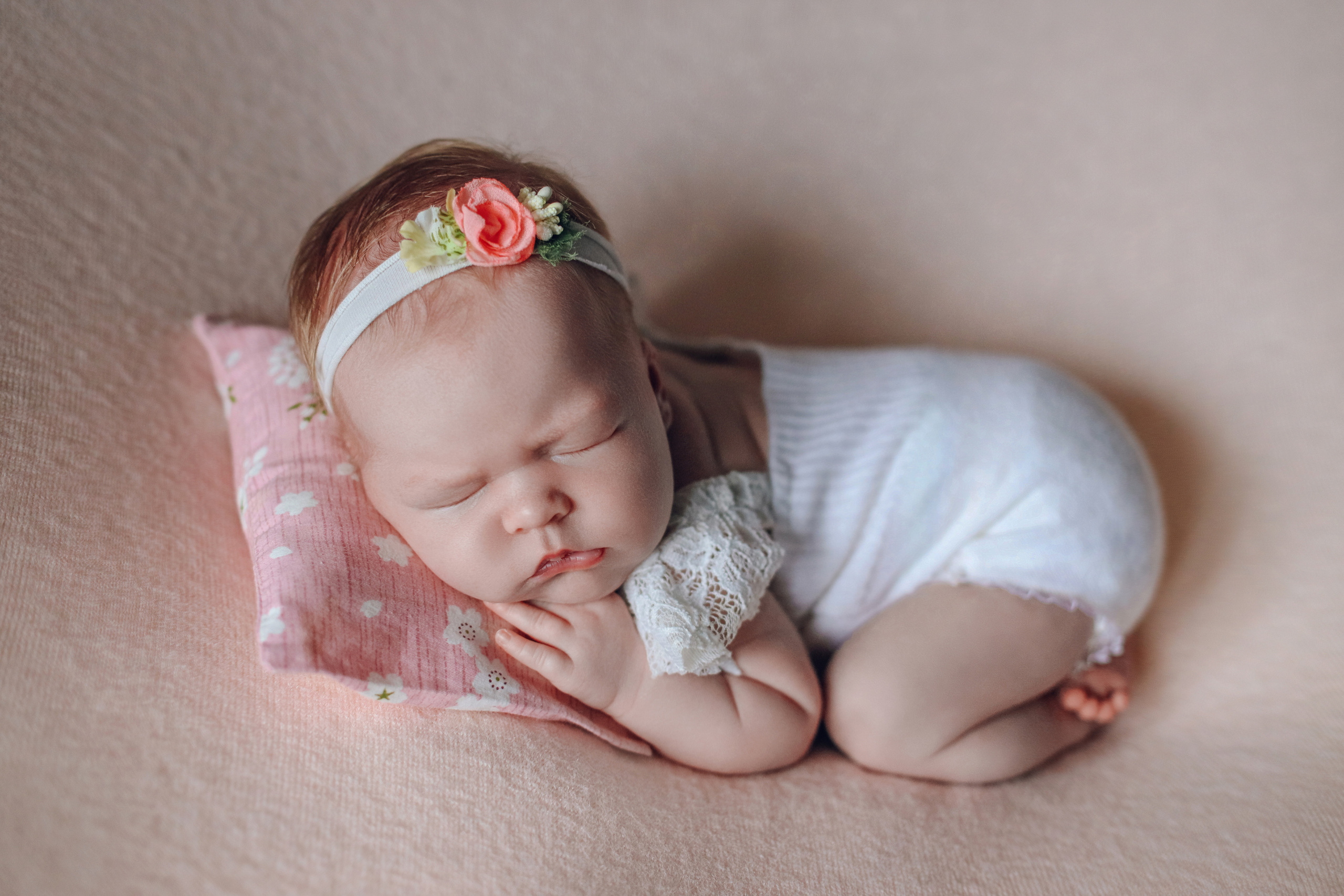 Екатерина 23 дня. Семейный фотограф и фотограф новорожденных в Санкт-Петербурге Алина Фе