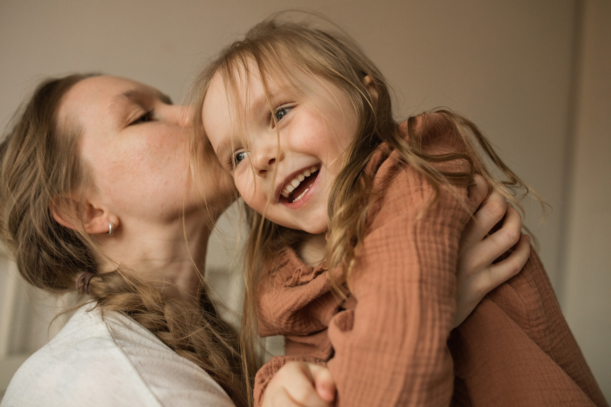 АНЯ — домашняя фотосессия. Семейный и детский фотограф в Москве Олеся Маркина