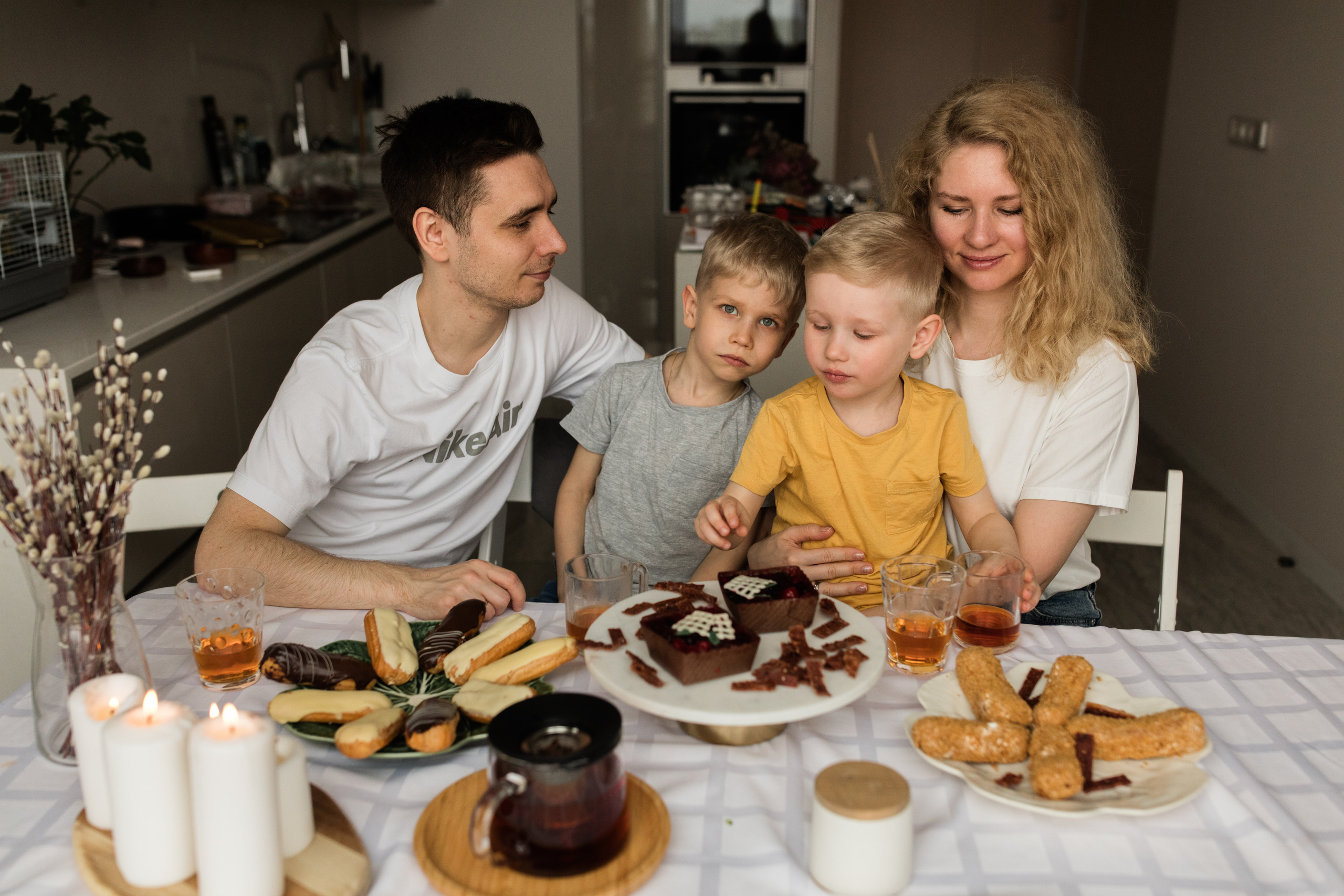 НАДЯ и КОЛЯ — домашняя Пасха. Семейный и детский фотограф в Москве Олеся Маркина