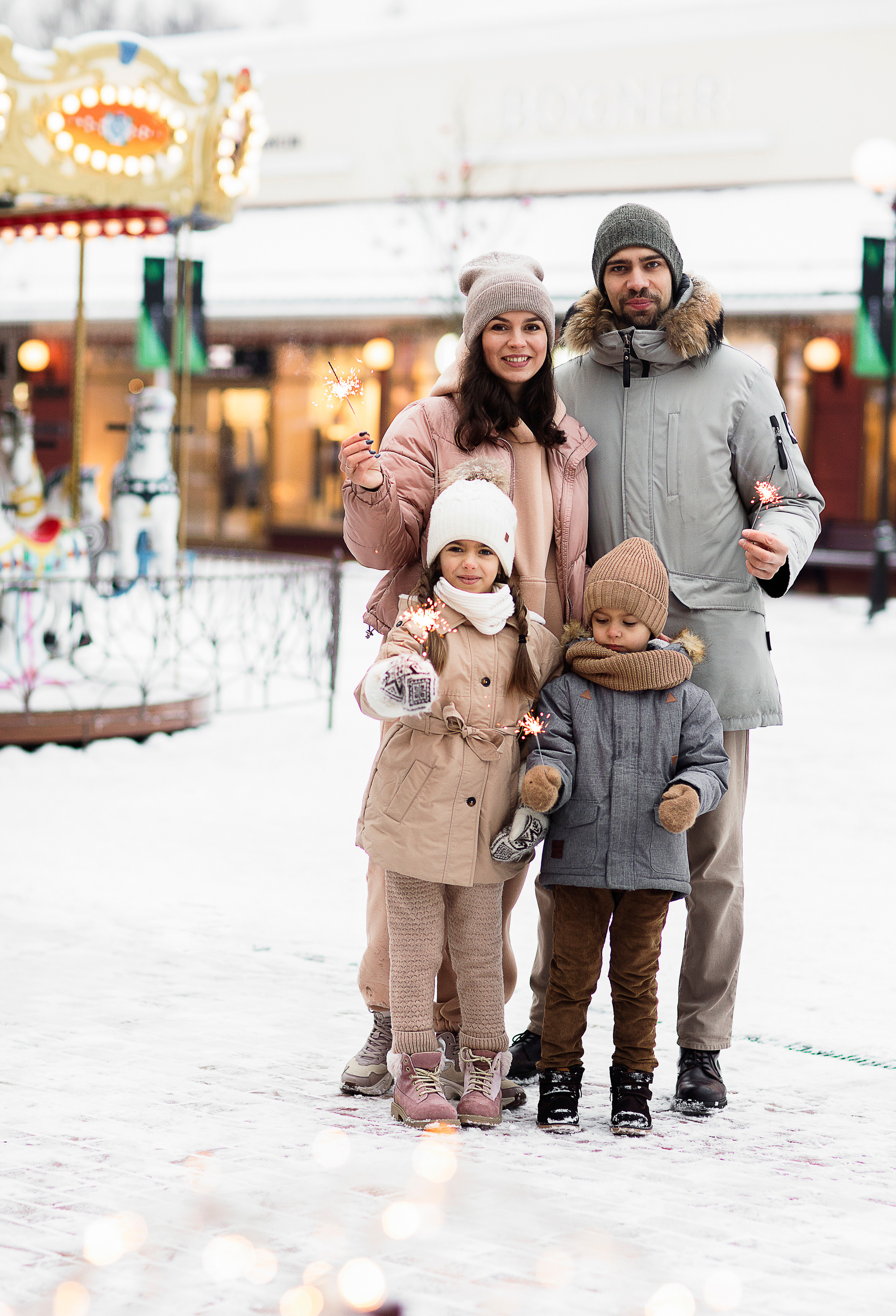 Зимняя прогулка Vnukovo Outlet — Карина. Семейный и детский фотограф в Москве Олеся Маркина